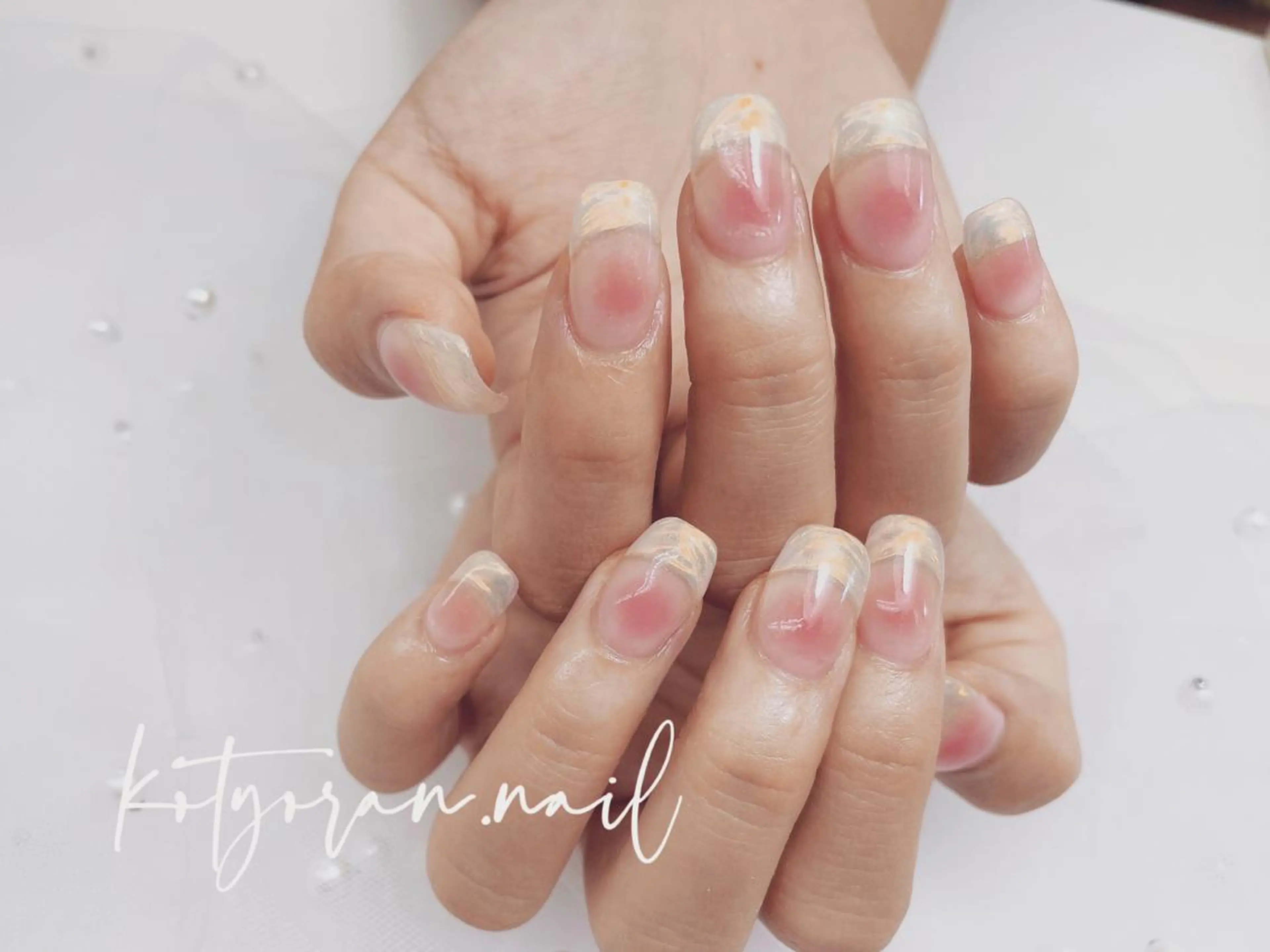 ネイル Mona【パラジェル ・長さ出し専門店】のネイルデザイン