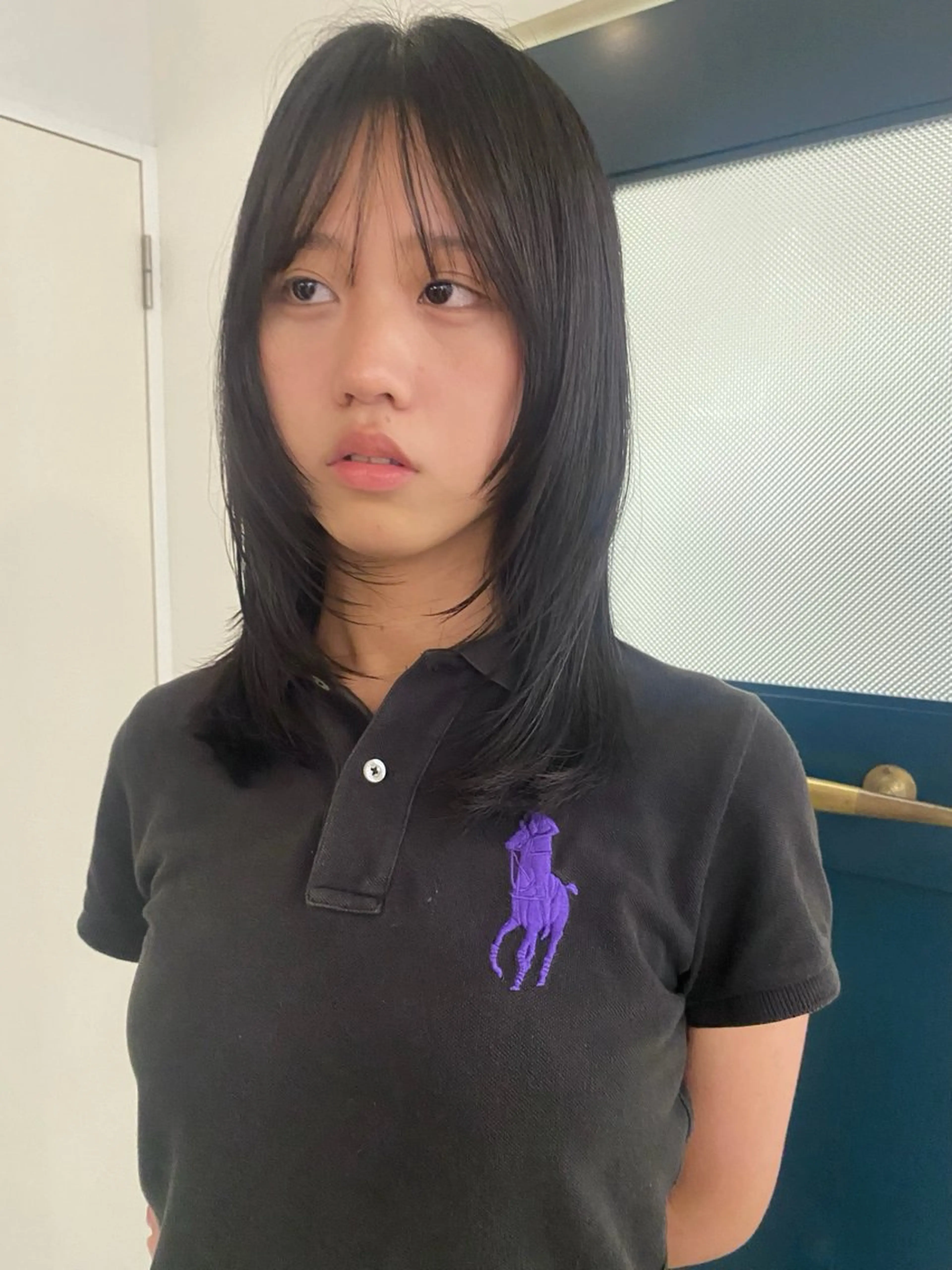 ミディアム YUUKI/ウルフ .ハイレイヤーのヘアスタイル