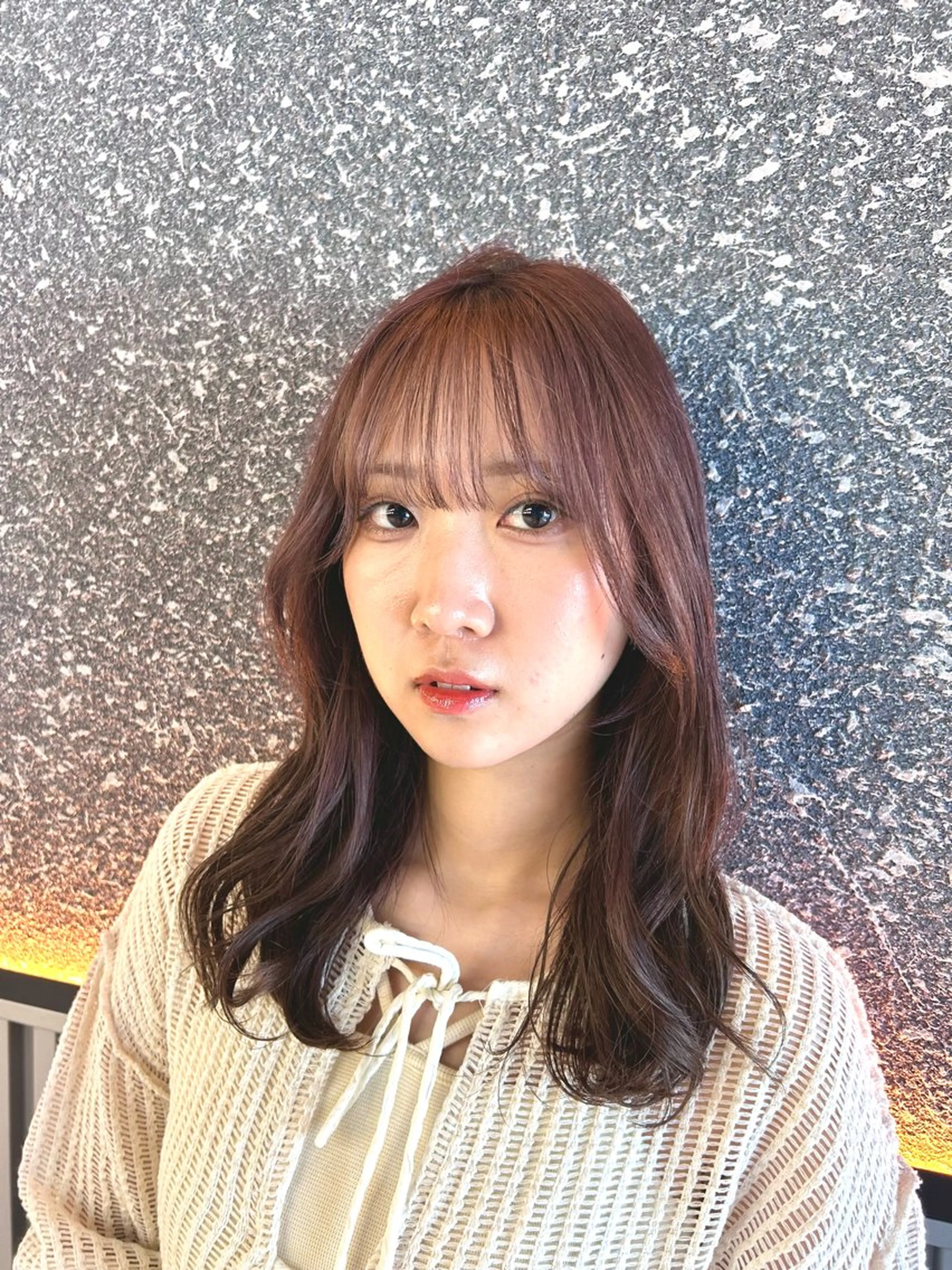 セミロング カラー ブラウンカラー ラベンダーカラー 顔周りカット レイヤーカット 安樂 優希のヘアスタイル