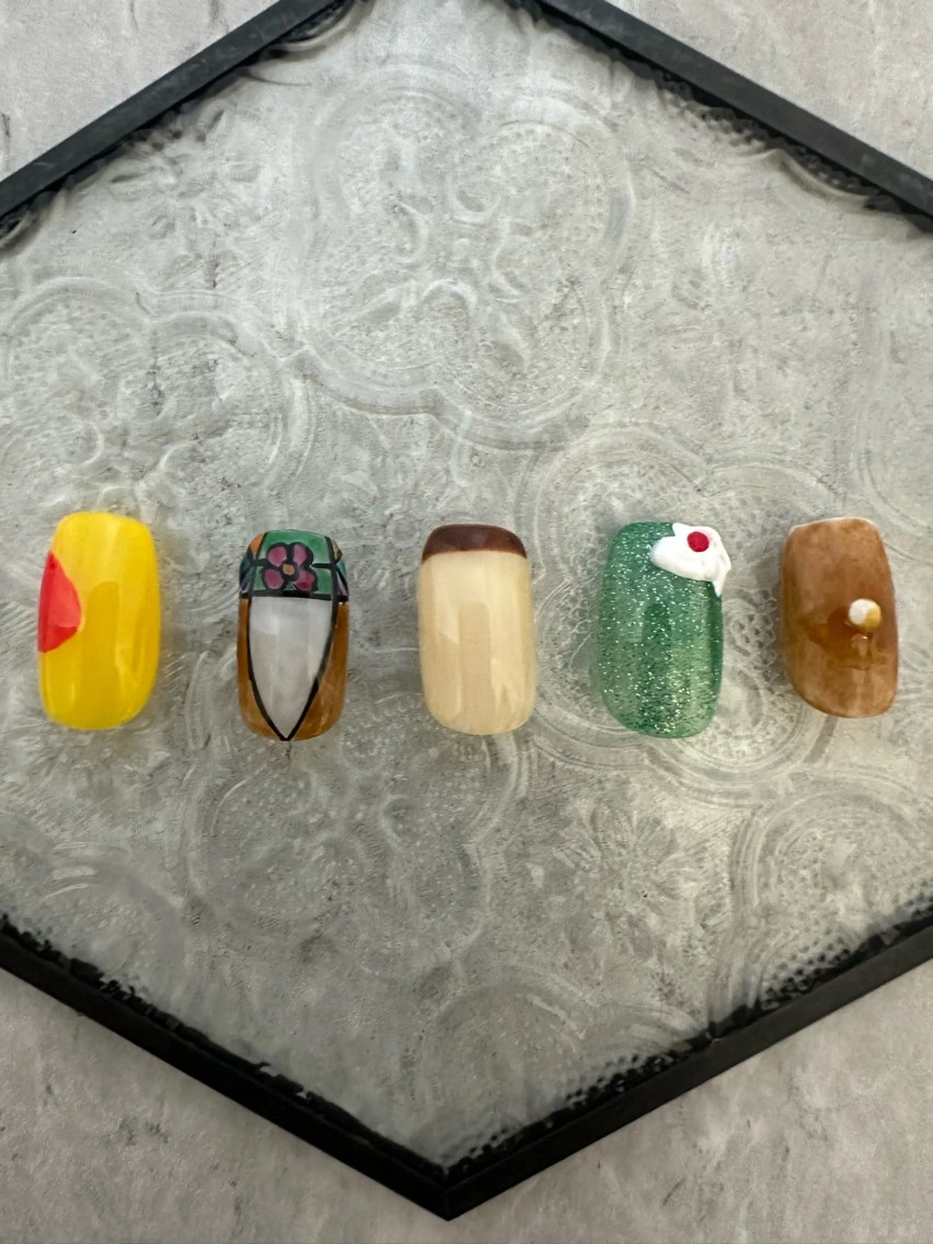 ネイル ネイルルーム103 マイコのネイルデザイン