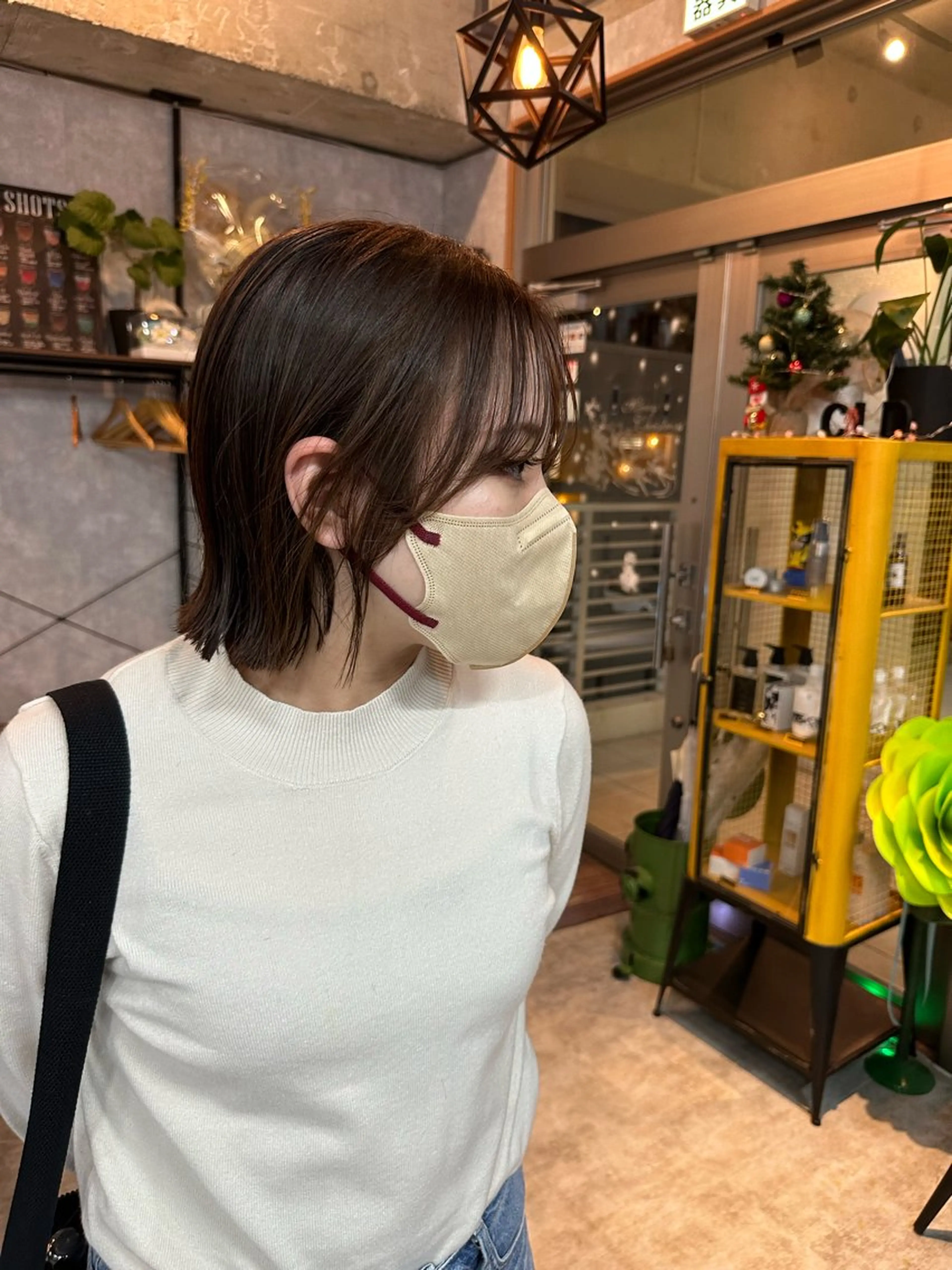 ショート 切りっぱなしボブ ショートボブ ハンサムショート 丸みショート ボブ カット ヘアカラー トリートメント モテ髪/ボブ/ショー ト/アダチフウトのヘアスタイル