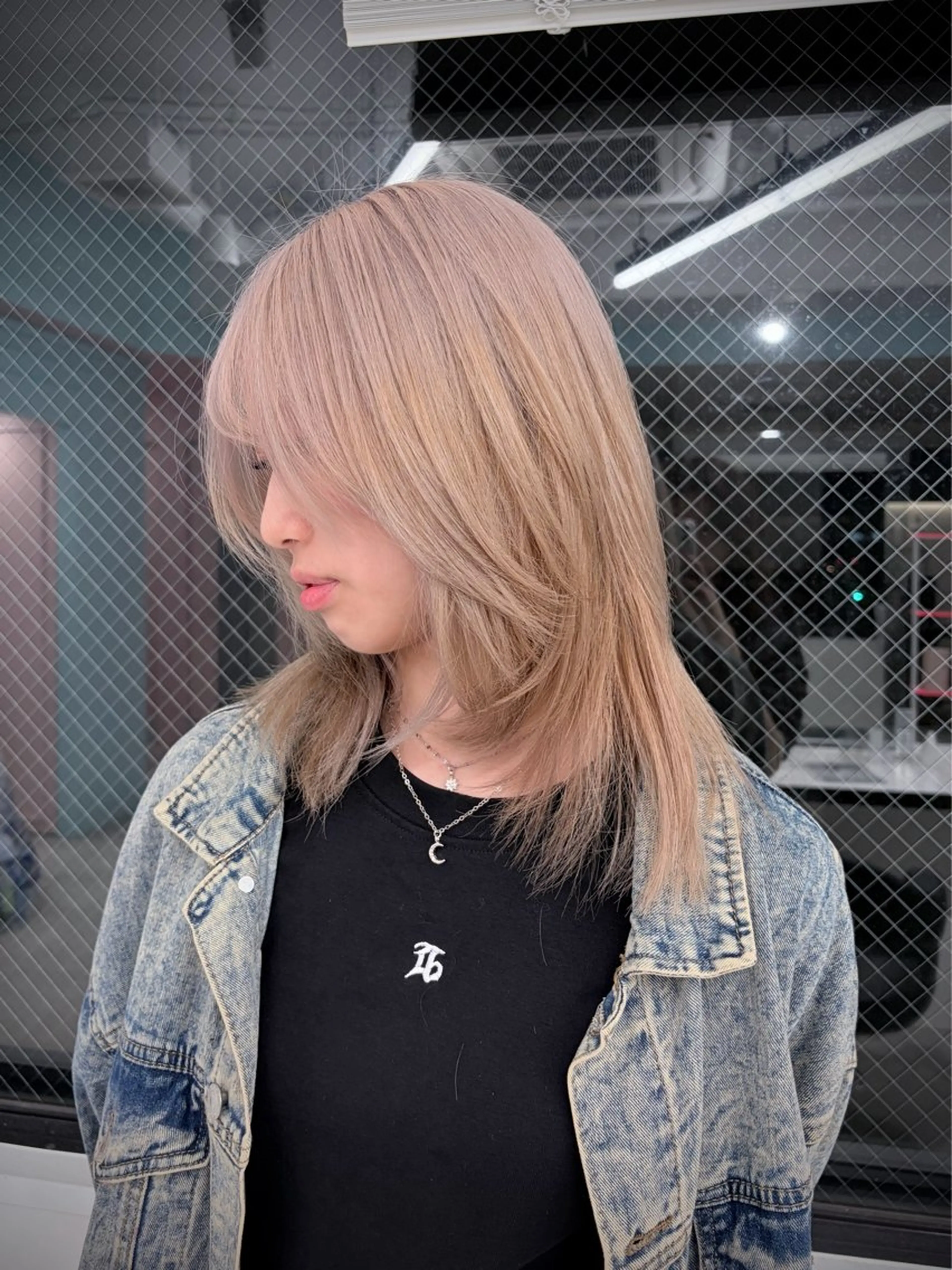 ロング カラー ヘアカラー 履歴修正屋さん／ ブロンド／ホワイトのヘアスタイル
