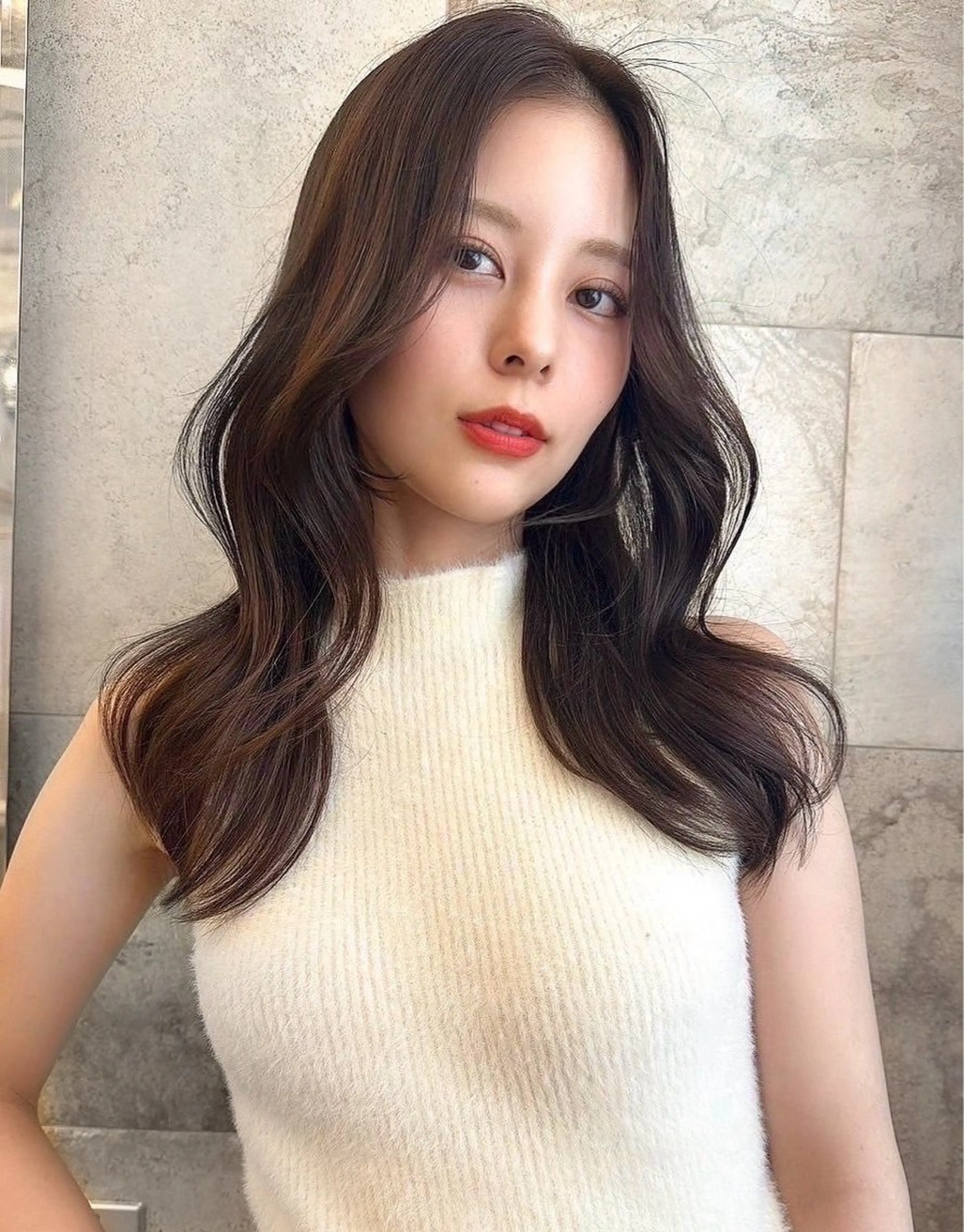 ロング カット ヘアカラー トリートメント Kanami/韓国風 /艶カラーのヘアスタイル