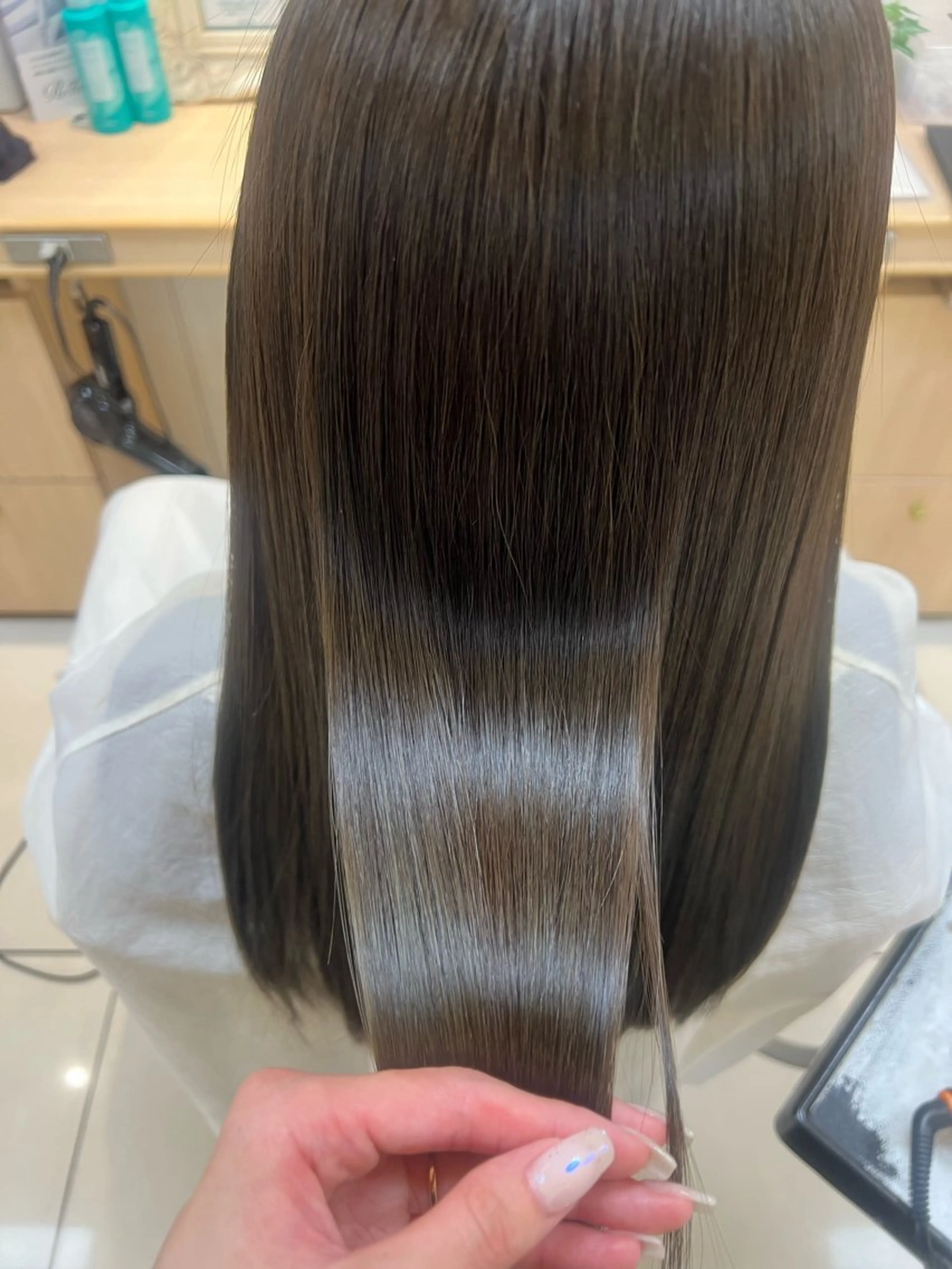 ロング カラー パーマ 縮毛矯正 トリートメント 店長ハイトーンカラー 柞山史奈のヘアスタイル