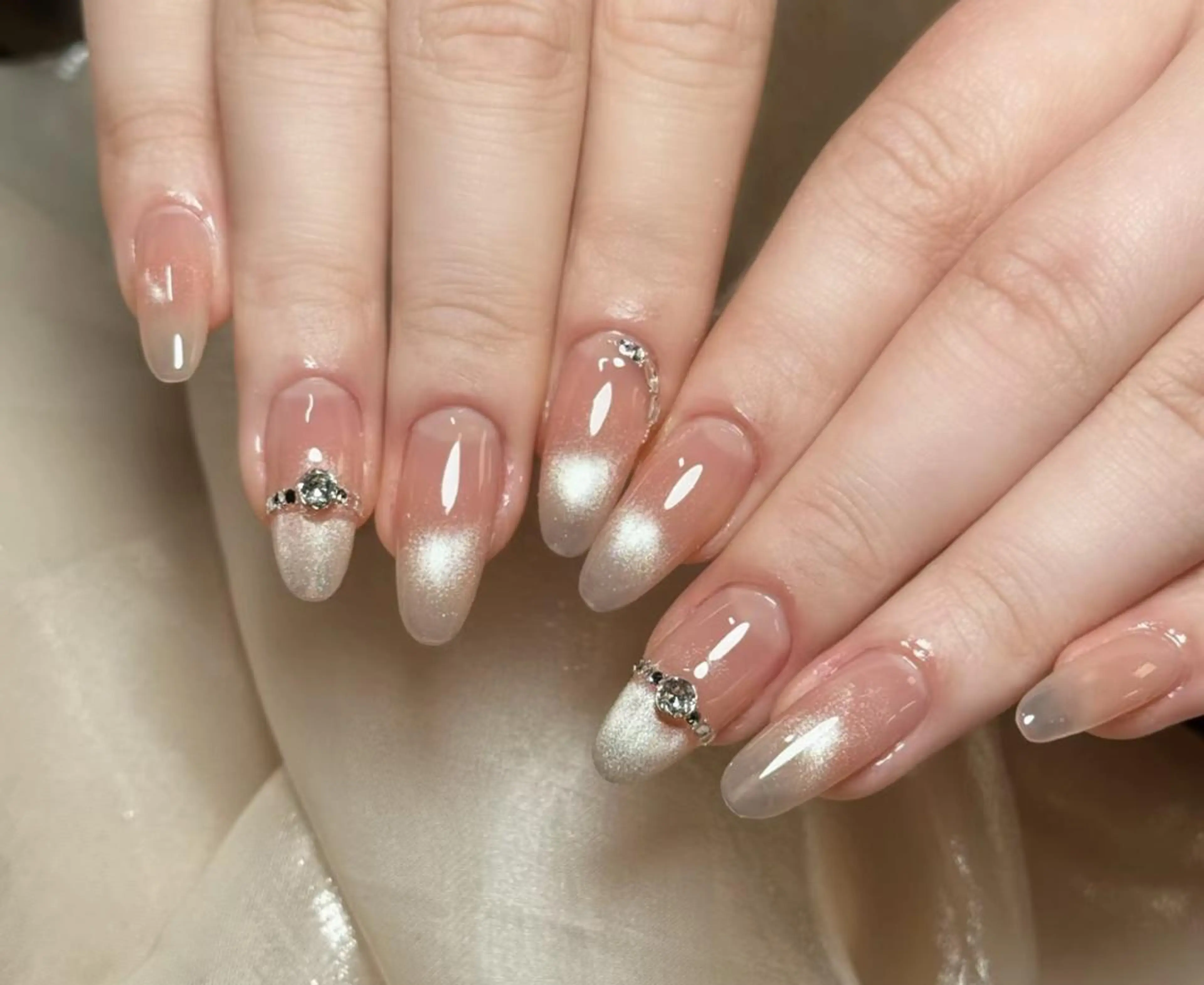 ネイル ハンドネイル 🎀 Ayaka_nailのネイルデザイン