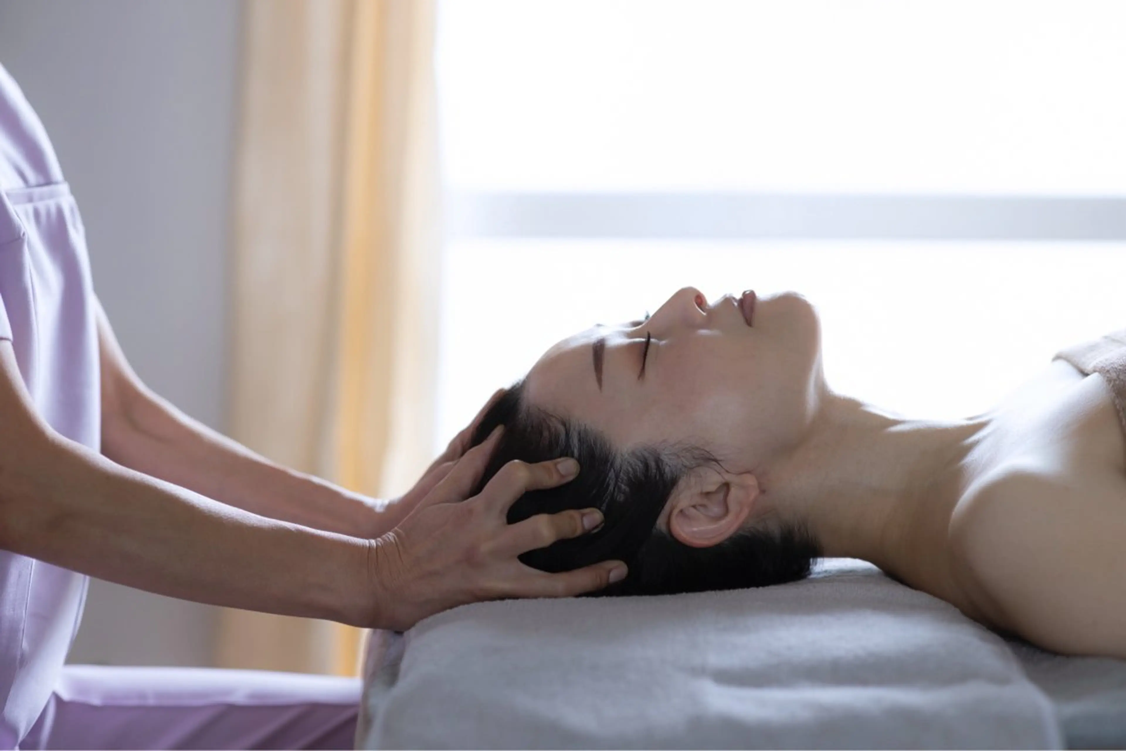 【60分ドライヘッドスパ】睡眠の質を上げる✨疲れが取れにくい方に💫男性にも人気！専用スカルプで同時に頭皮、髪のケアも✨の写真