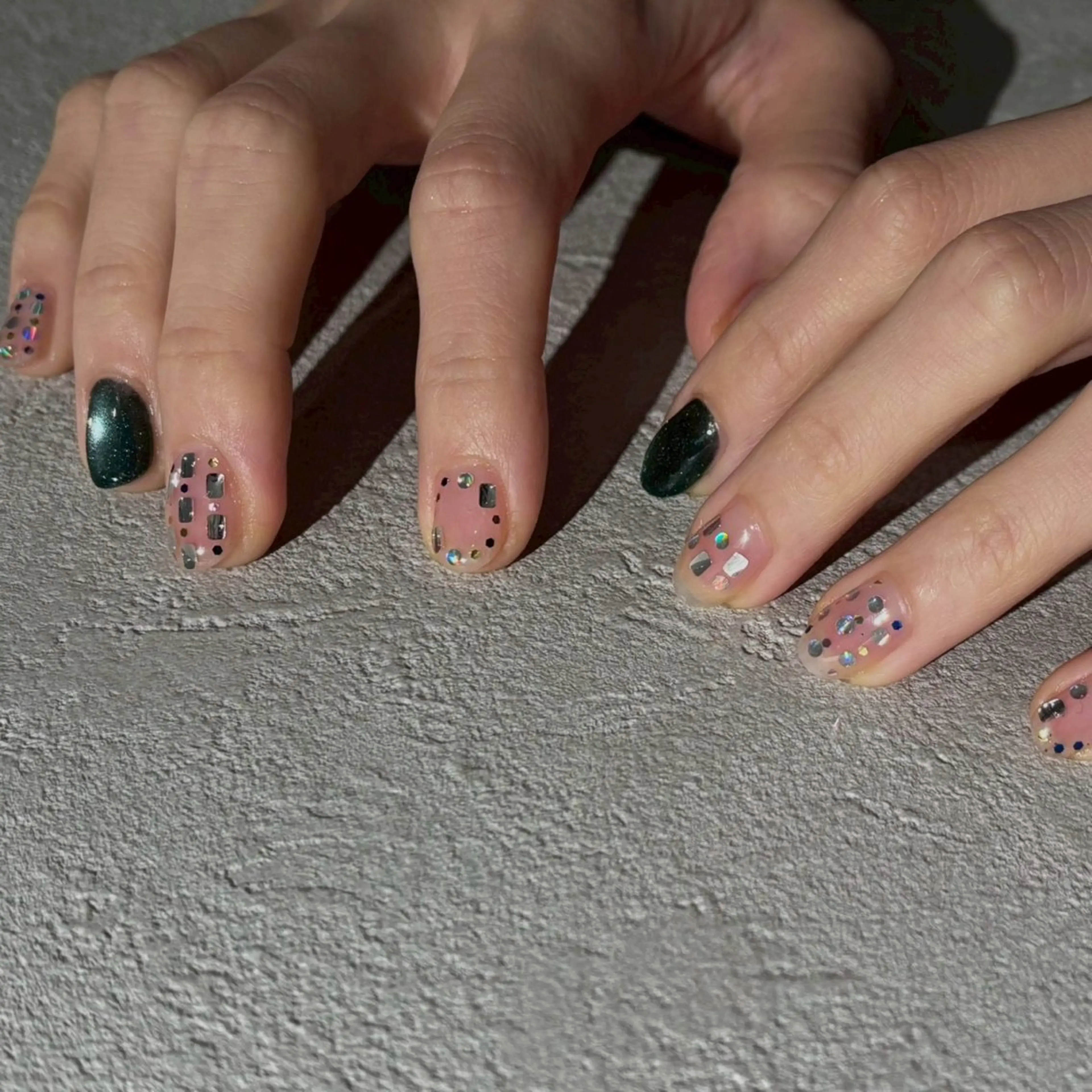 ネイル マグネットネイル ニュアンスネイル nailsalon Rihkaのネイルデザイン