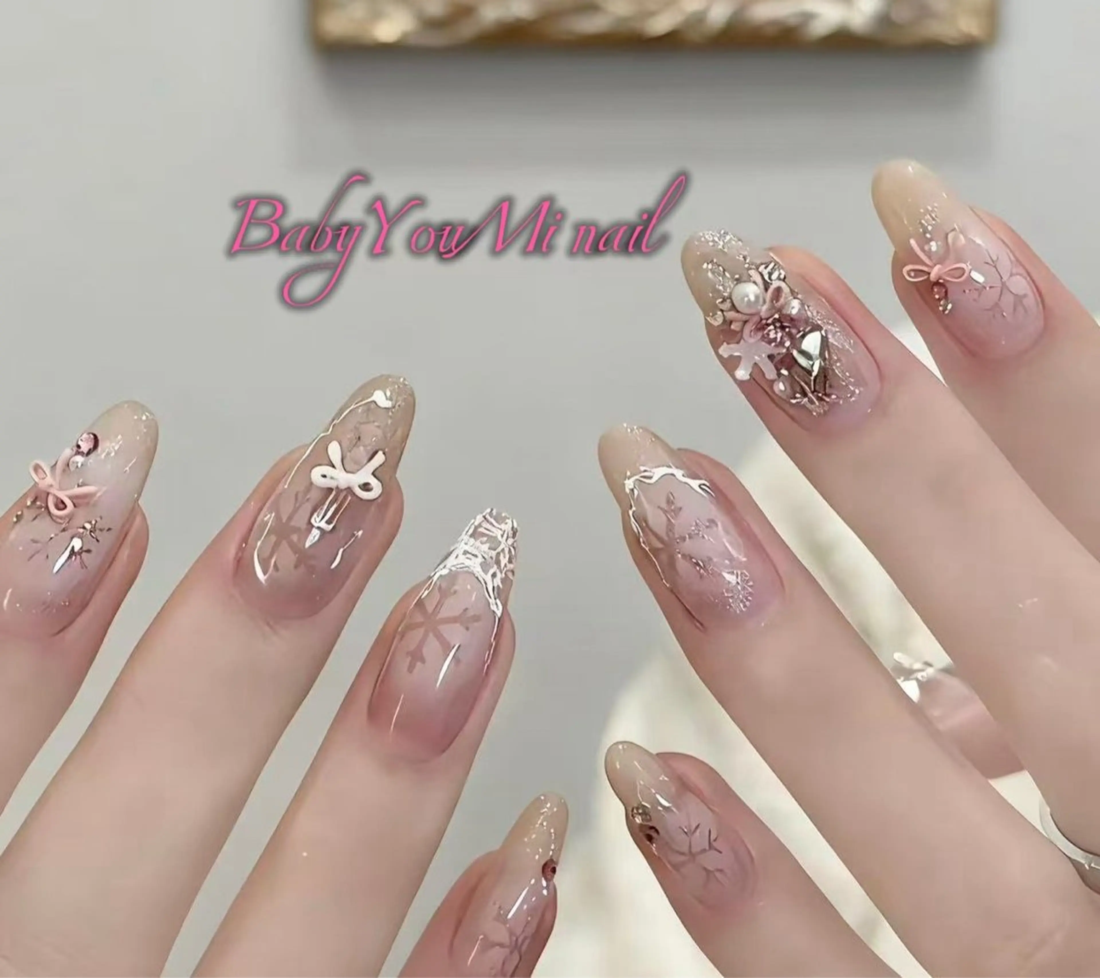 ネイル オーロラネイル 成人式 フットネイル フレンチネイル ジェルネイル ハンドネイル Oomiya 服部のネイルデザイン