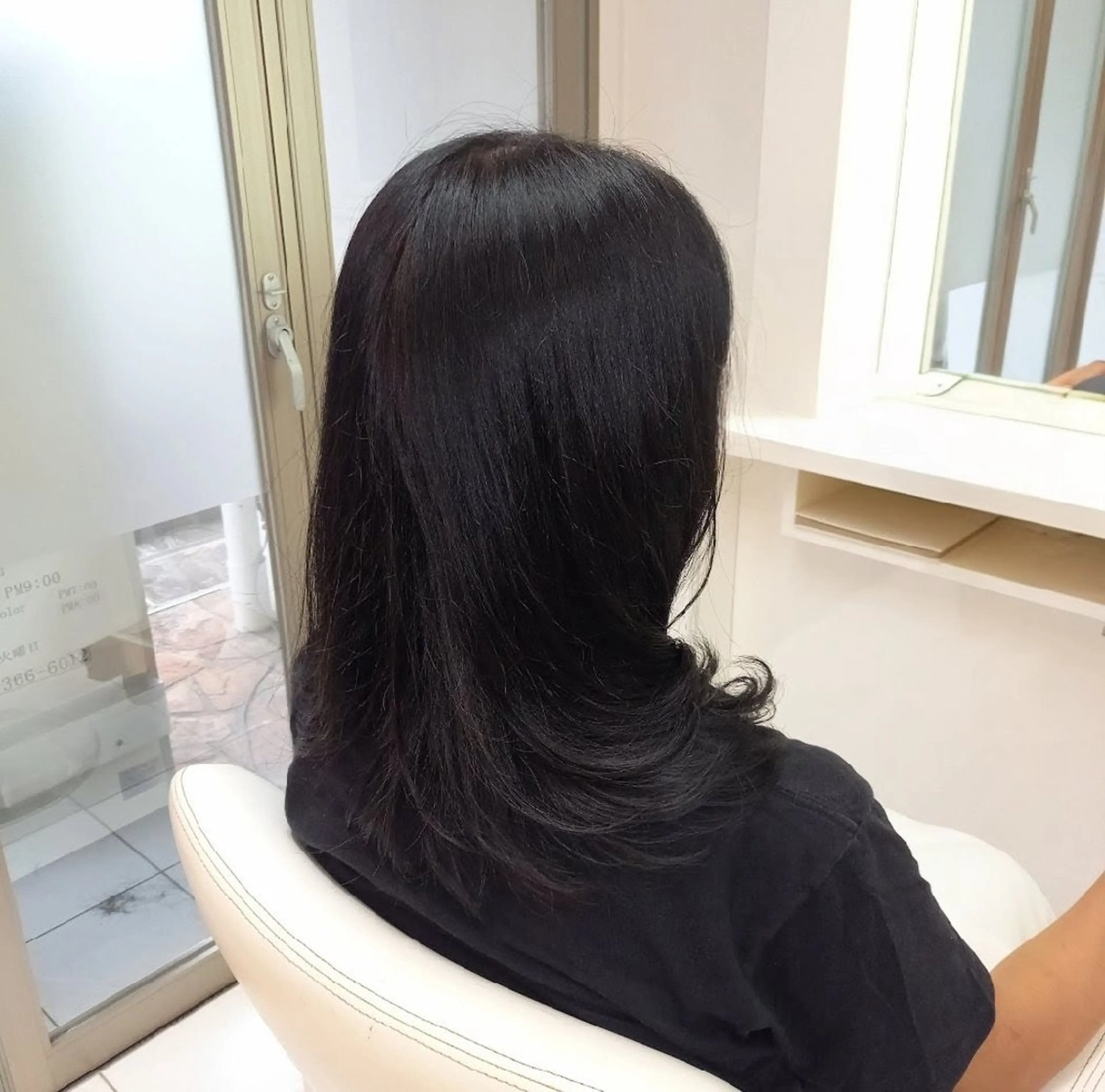 ロング パーマ fructueuxune所属・中野韓国レイヤー× ウルフ  本木之教
のヘアスタイル