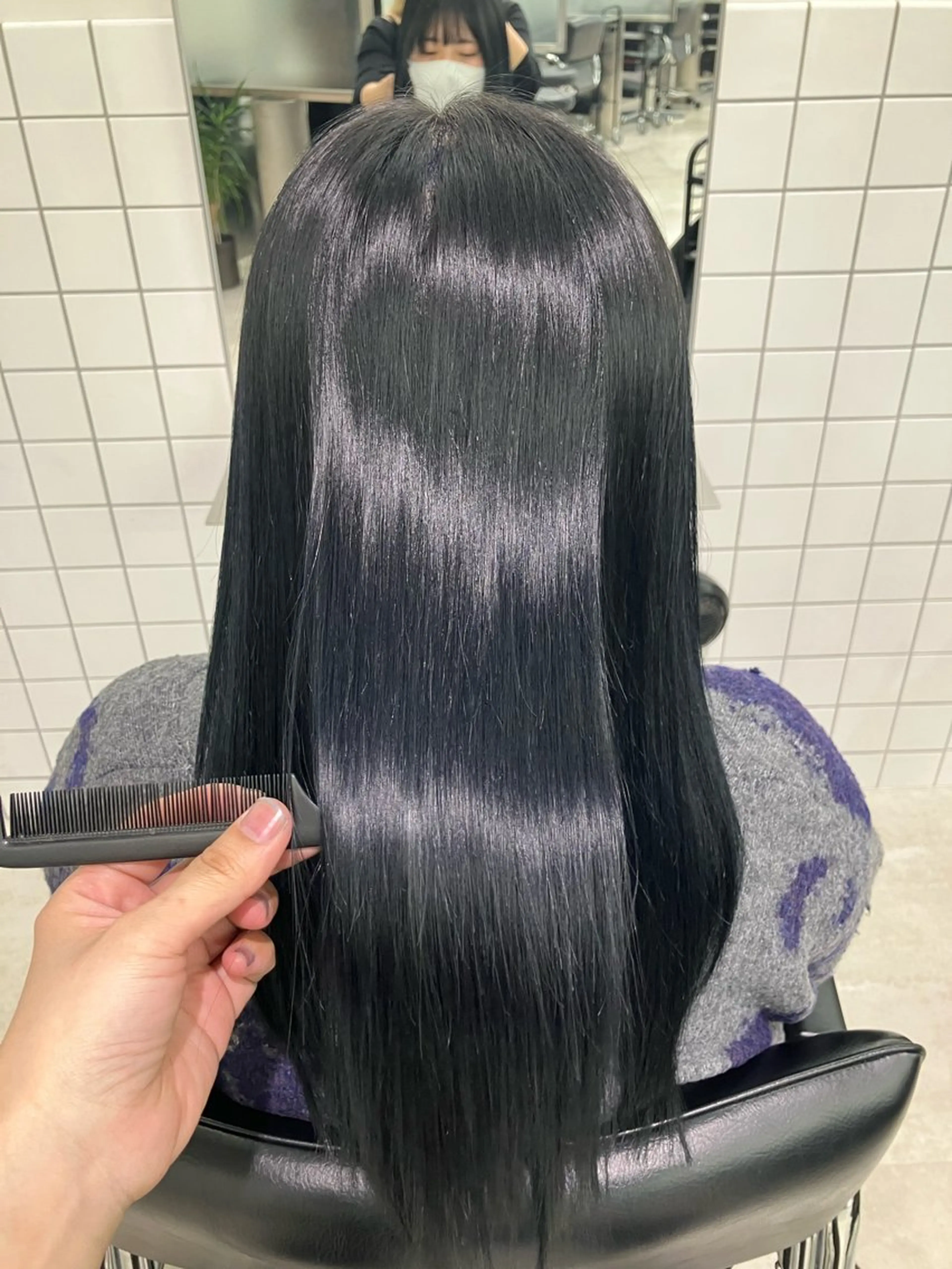 ロング カラー 黒髪 ブルーカラー ブルーブラック トリートメント 髪質改善/艶カラー 縮毛矯正/みほのヘアスタイル