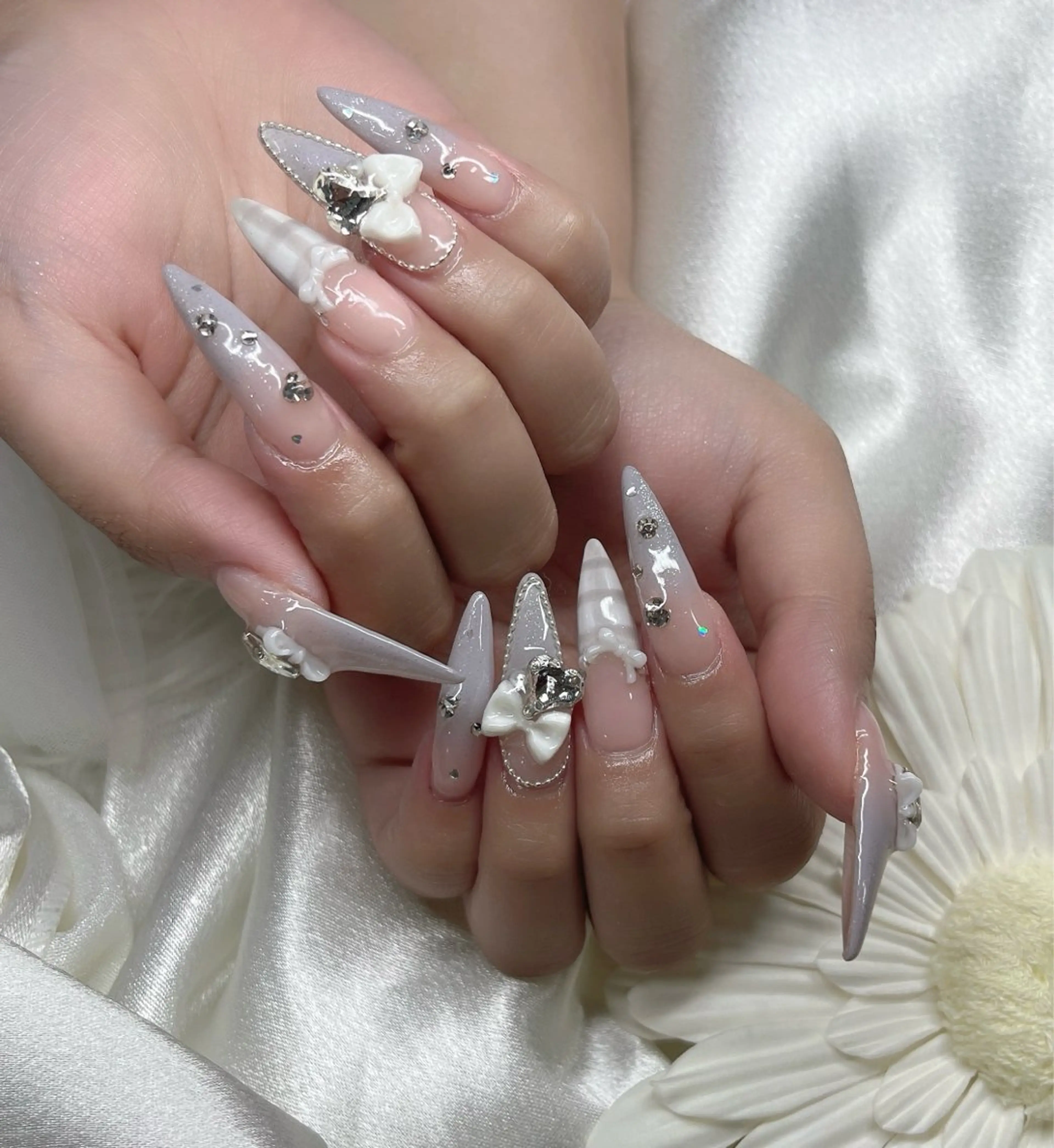 ネイル ハンドネイル YOLO NAILのネイルデザイン