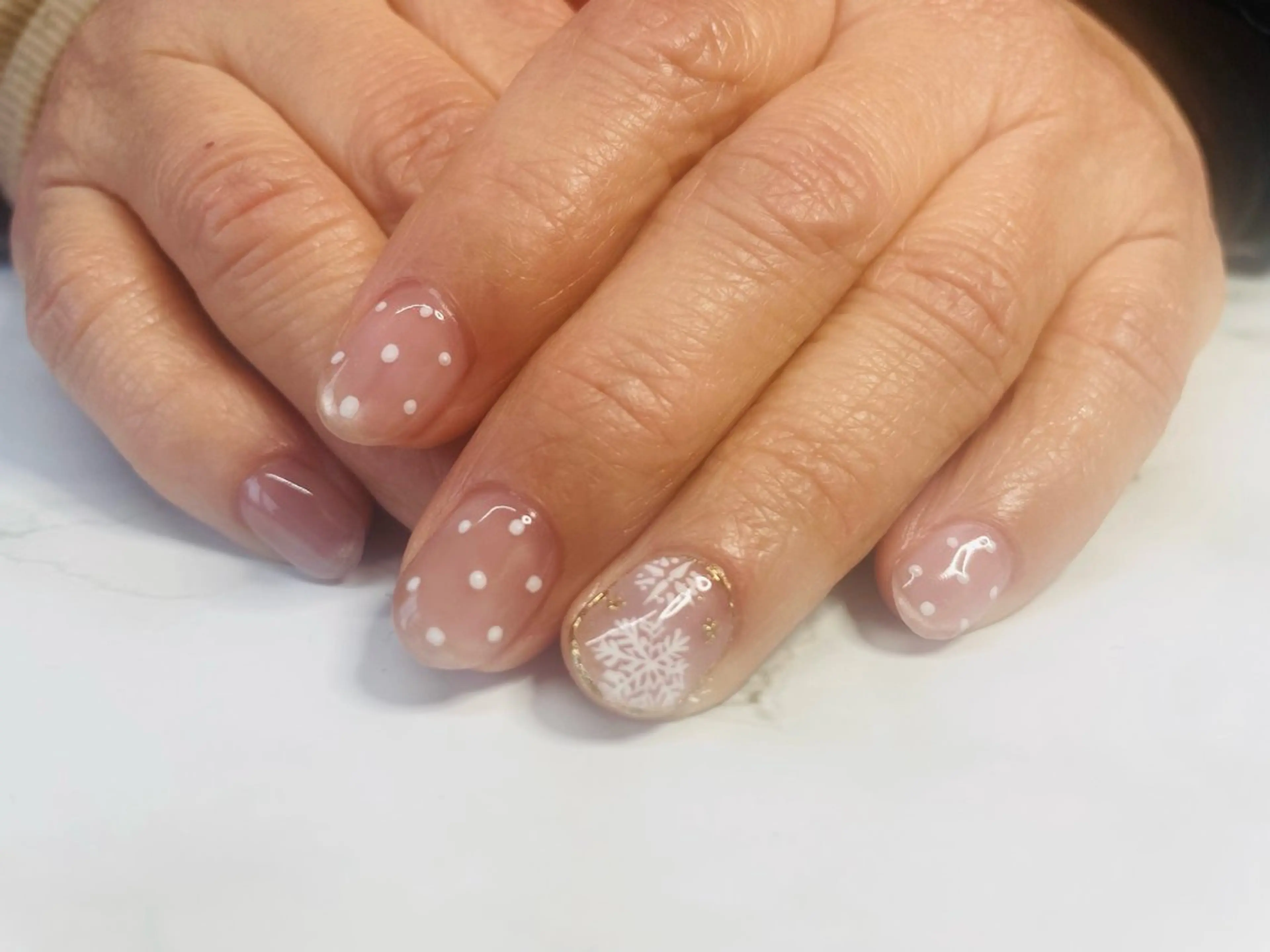 アートデザインネイルBコース(Aコース)＋(カラー2色、マグネット1色、ミラー等１箇所、手描きアート等１箇所)追加の写真