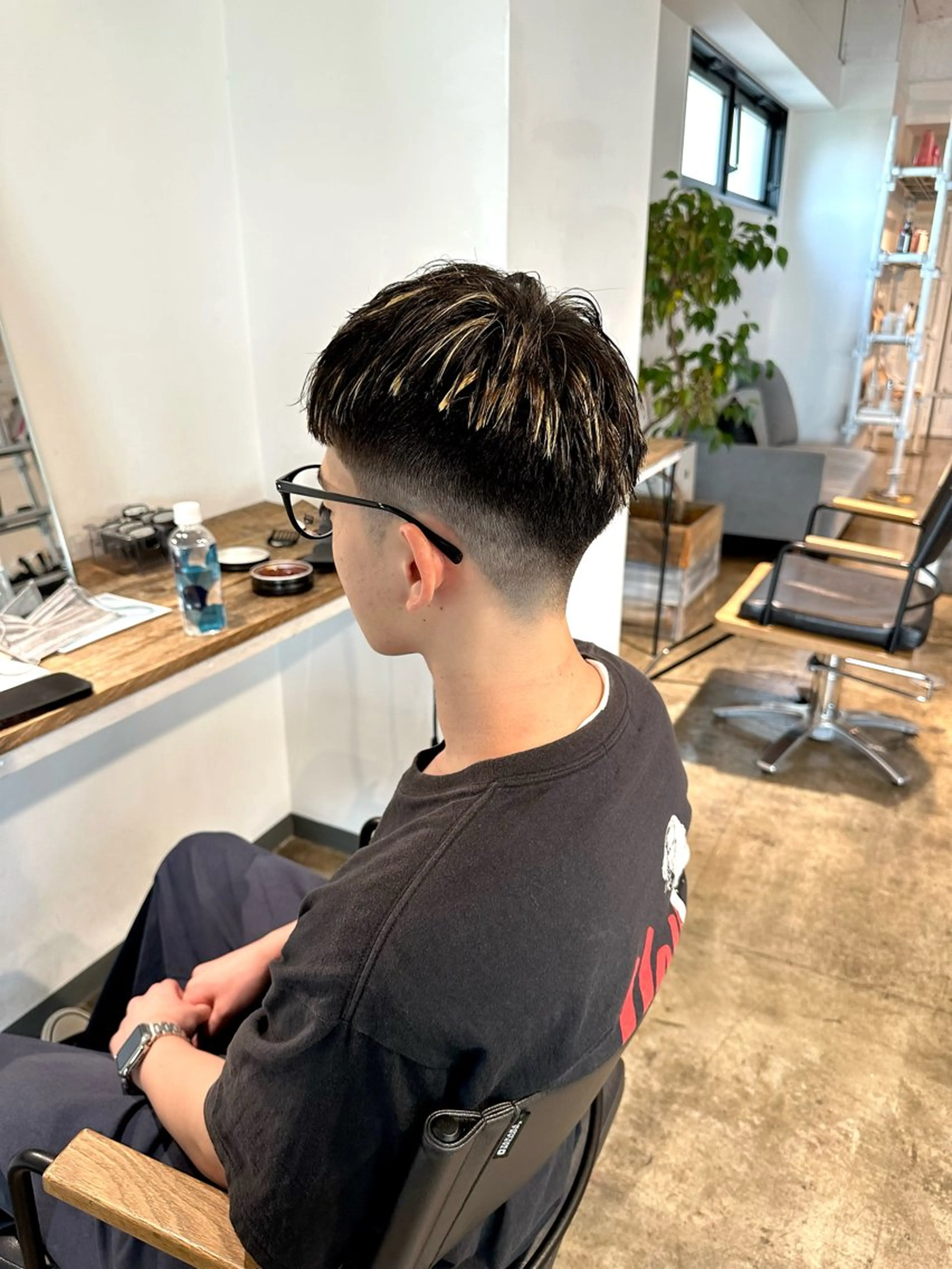 メンズ メンズブリーチ メンズハイライト マッシュ メンズパーマ メンズツイストパーマ カット ヘアカラー トリートメント 骨格補正施術/メンズ 専門美容師/YUYAのヘアスタイル