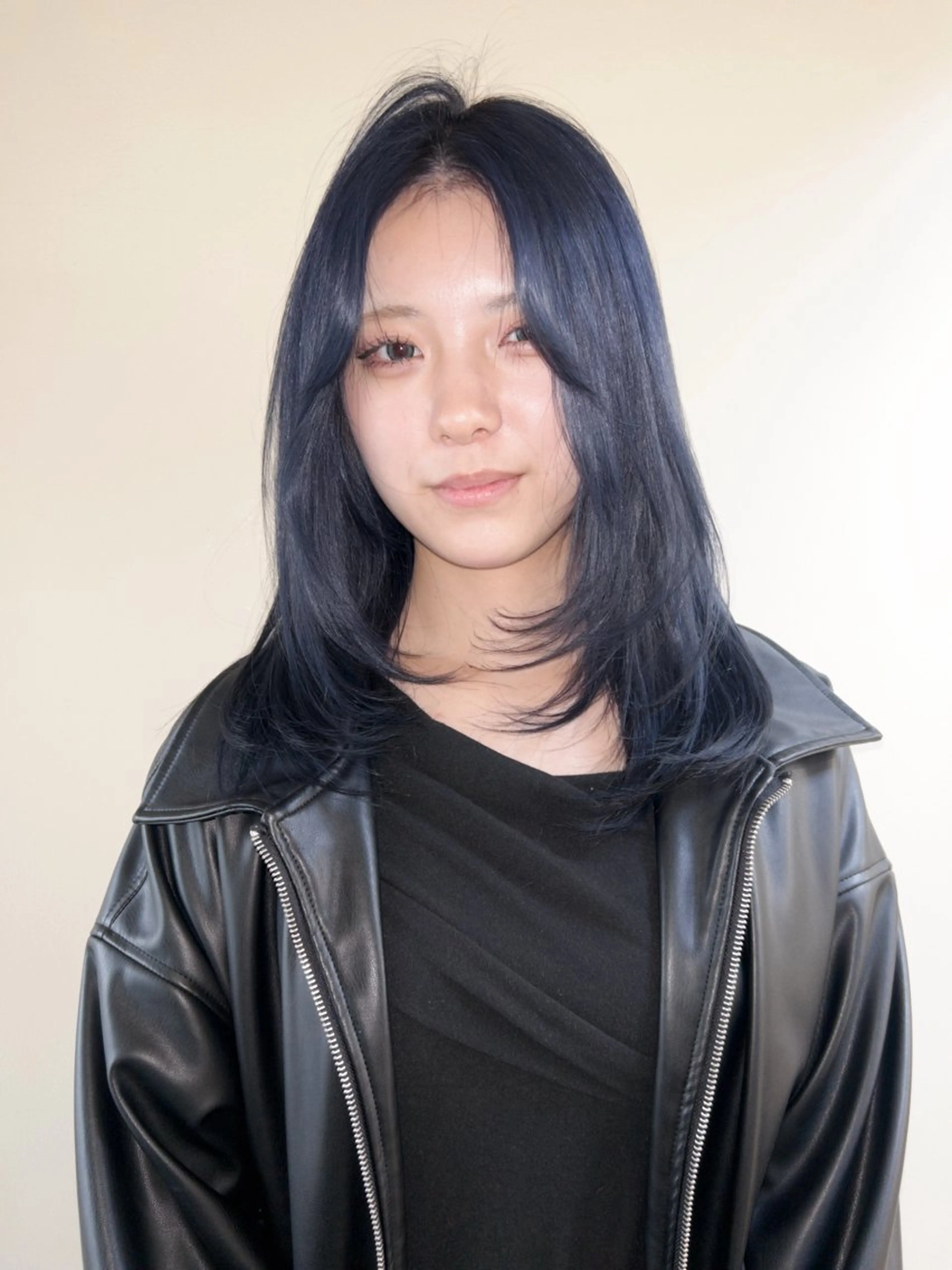 セミロング カラー ブリーチ ブルーカラー ネイビーカラー カット ヘアカラー トリートメント ☕️結【suii.】 ボブ/ヘアセット☕️のヘアスタイル