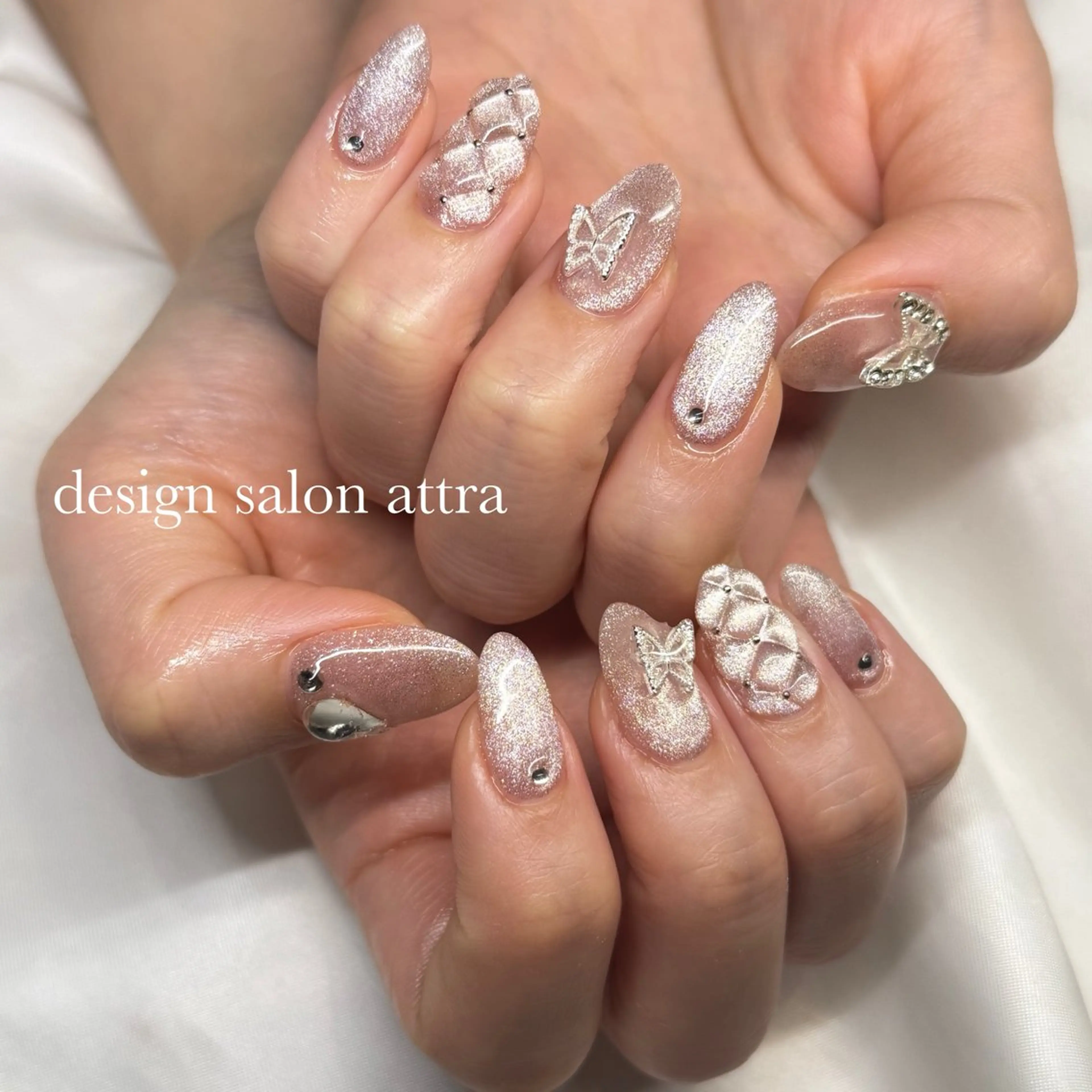 ネイル クリアネイル キラキラネイル マグネットネイル ニュアンスネイル シンプルネイル ハンドネイル 糀屋 彩奈のネイルデザイン