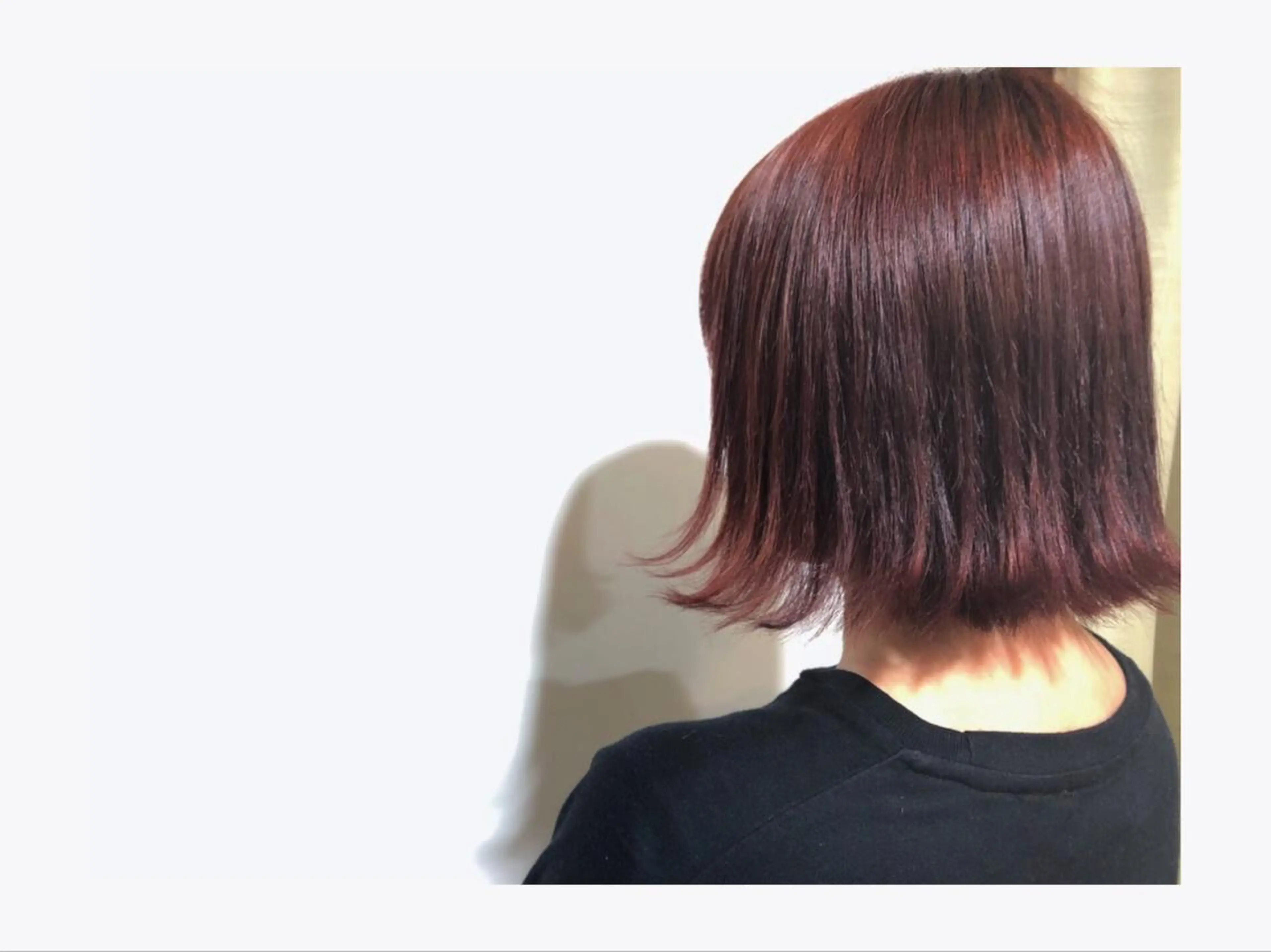 ミディアム カラー メンズ ボブ 外ハネヘア パ ルのヘアスタイル