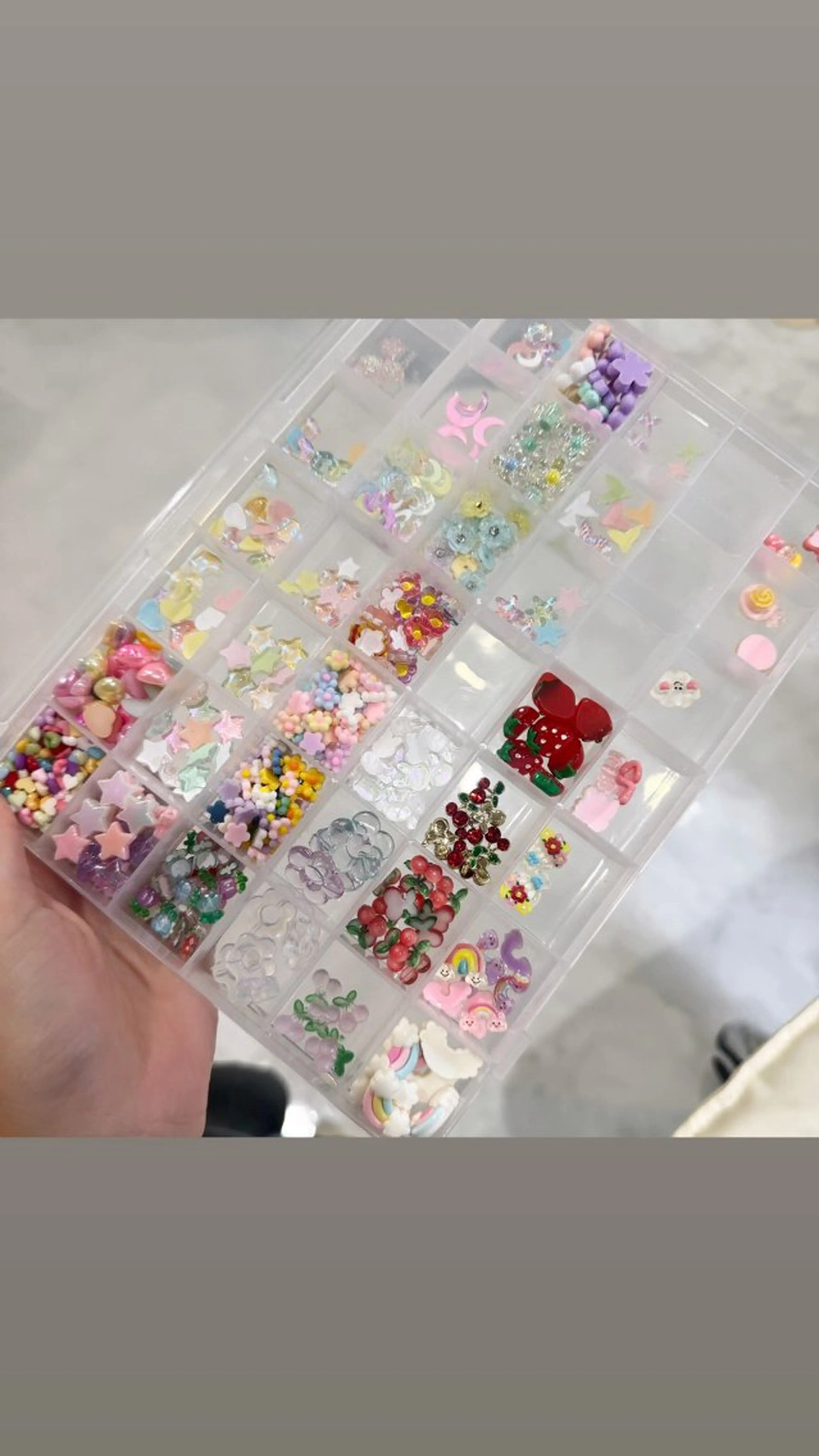 ネイル amiLe 🎀yuunaのネイルデザイン