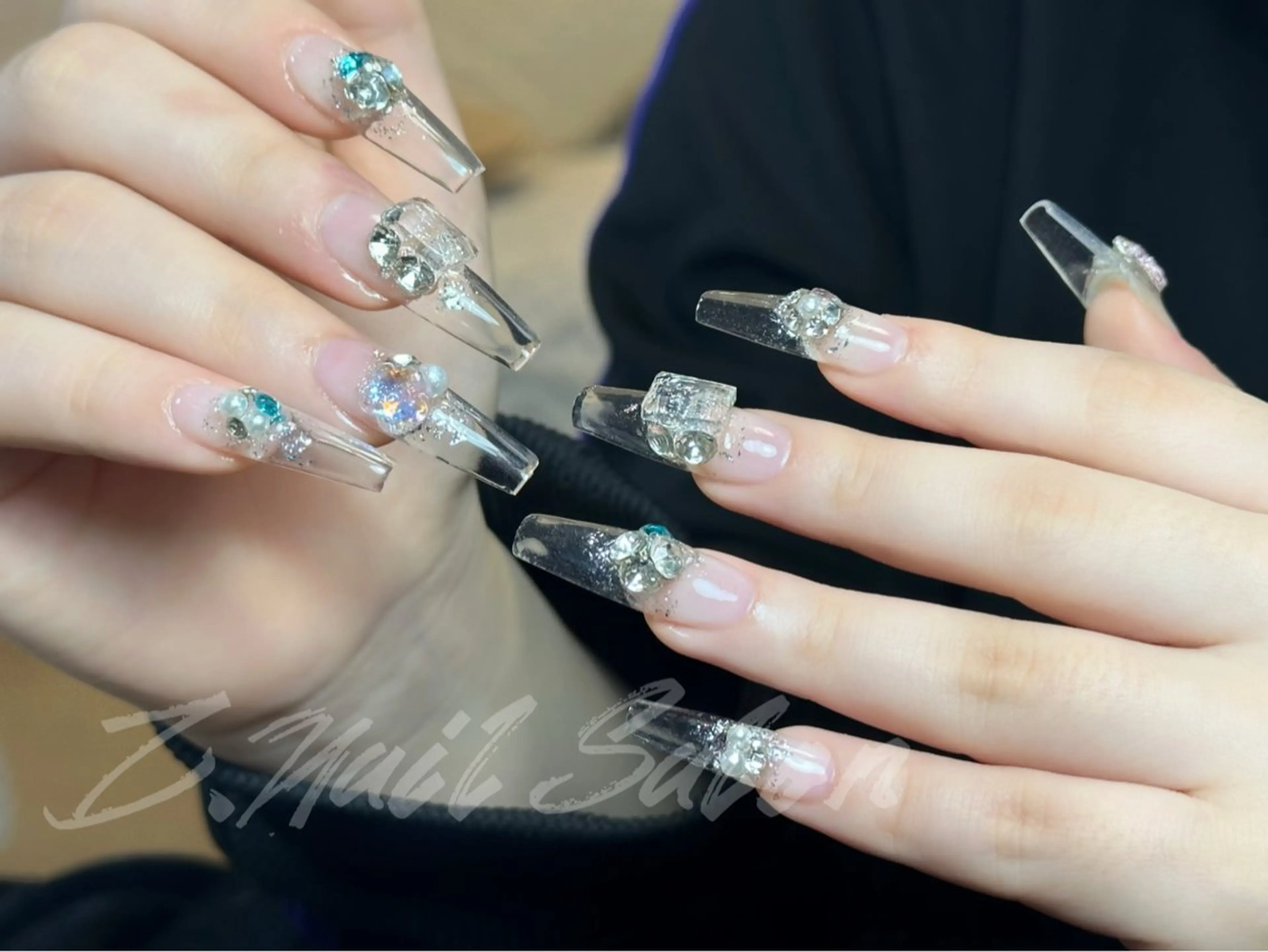 ネイル 長さ出し フットネイル フレンチネイル ジェルネイル ガラスフレンチ Z.Nail Salonのネイルデザイン