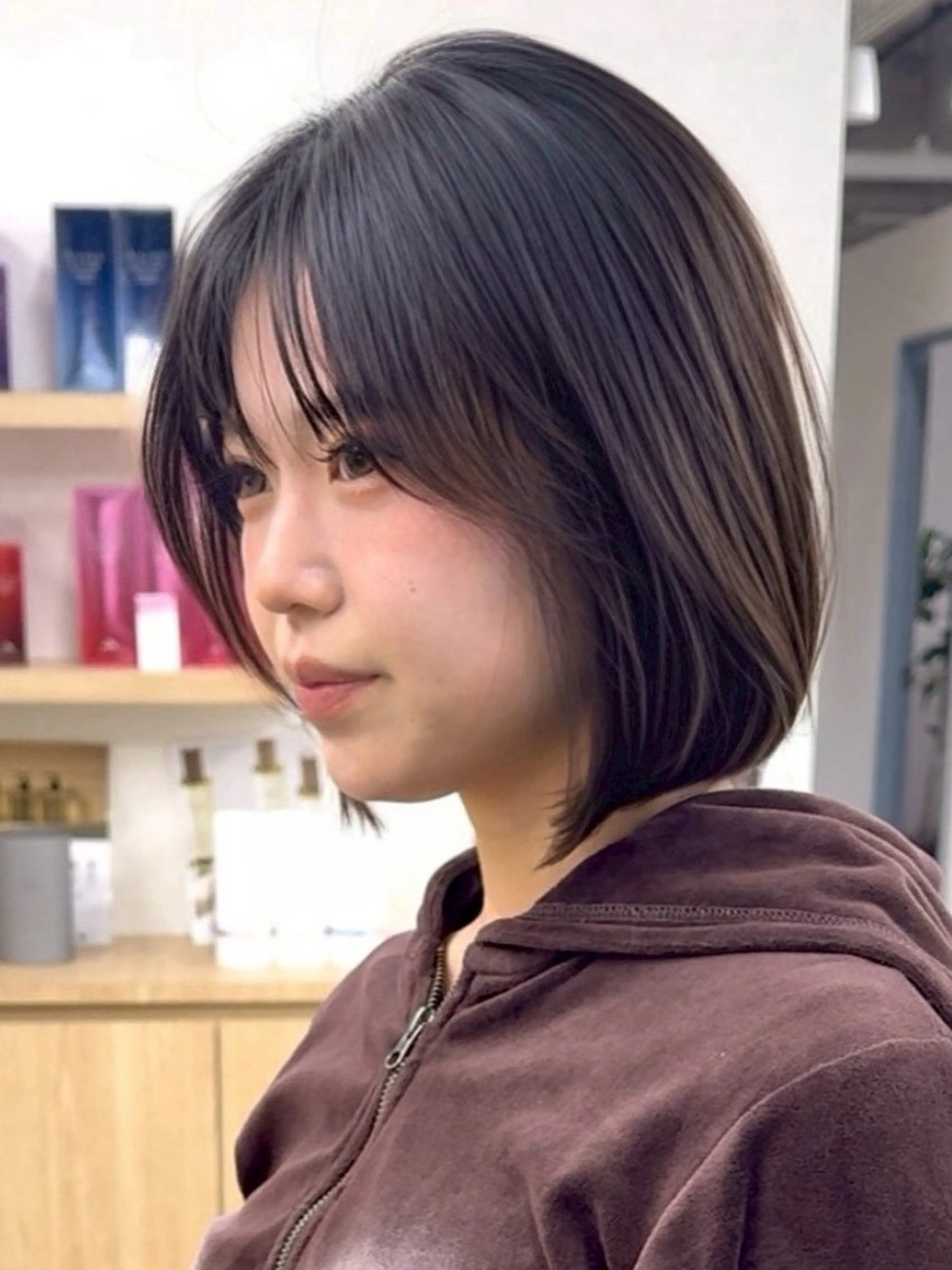 ショート ボブレイヤー ボブ レイヤーカット 溝口 開世のヘアスタイル