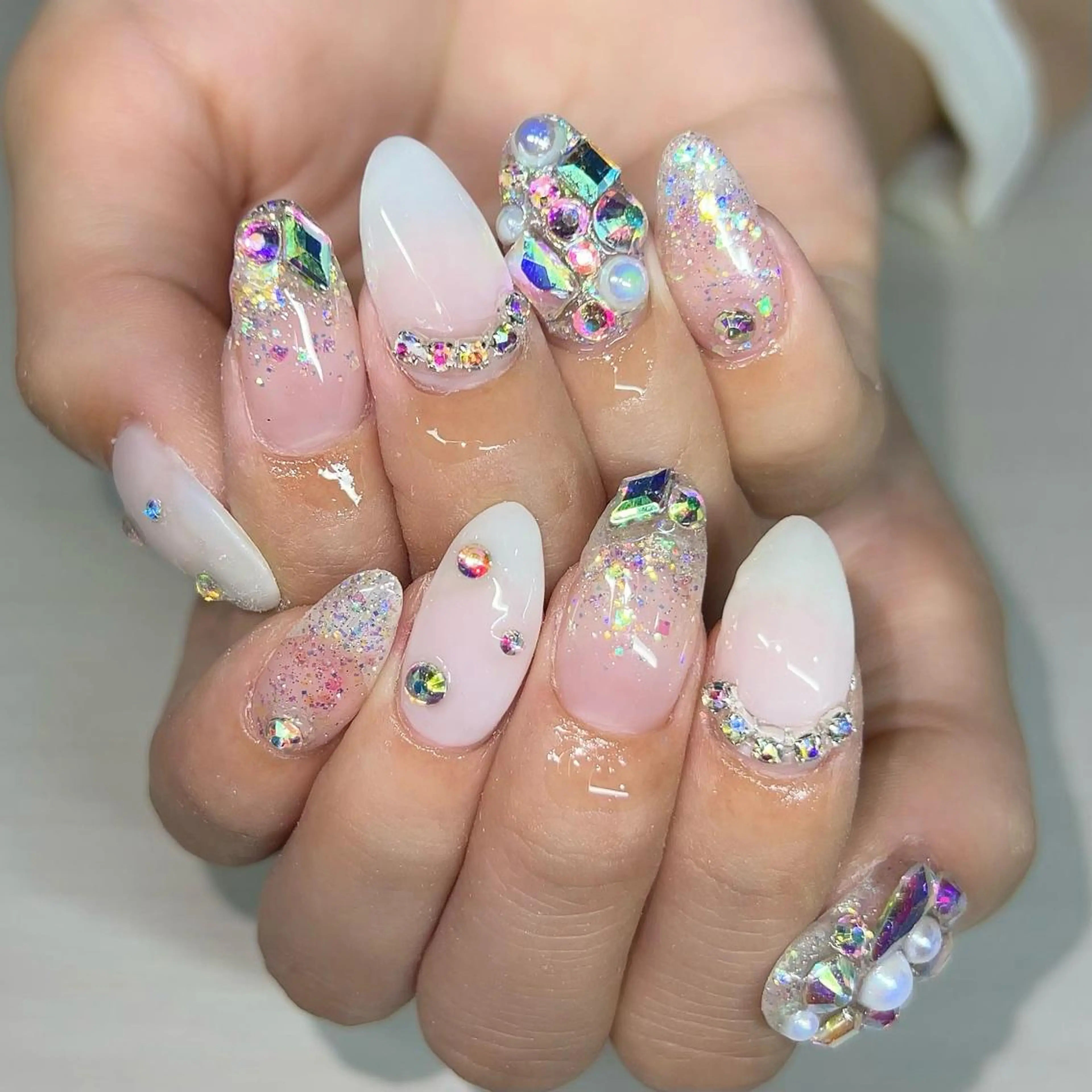 ネイル オーロラネイル ストーンネイル ハンドネイル 【Yappy🌈】 💖P-tanaのネイルデザイン