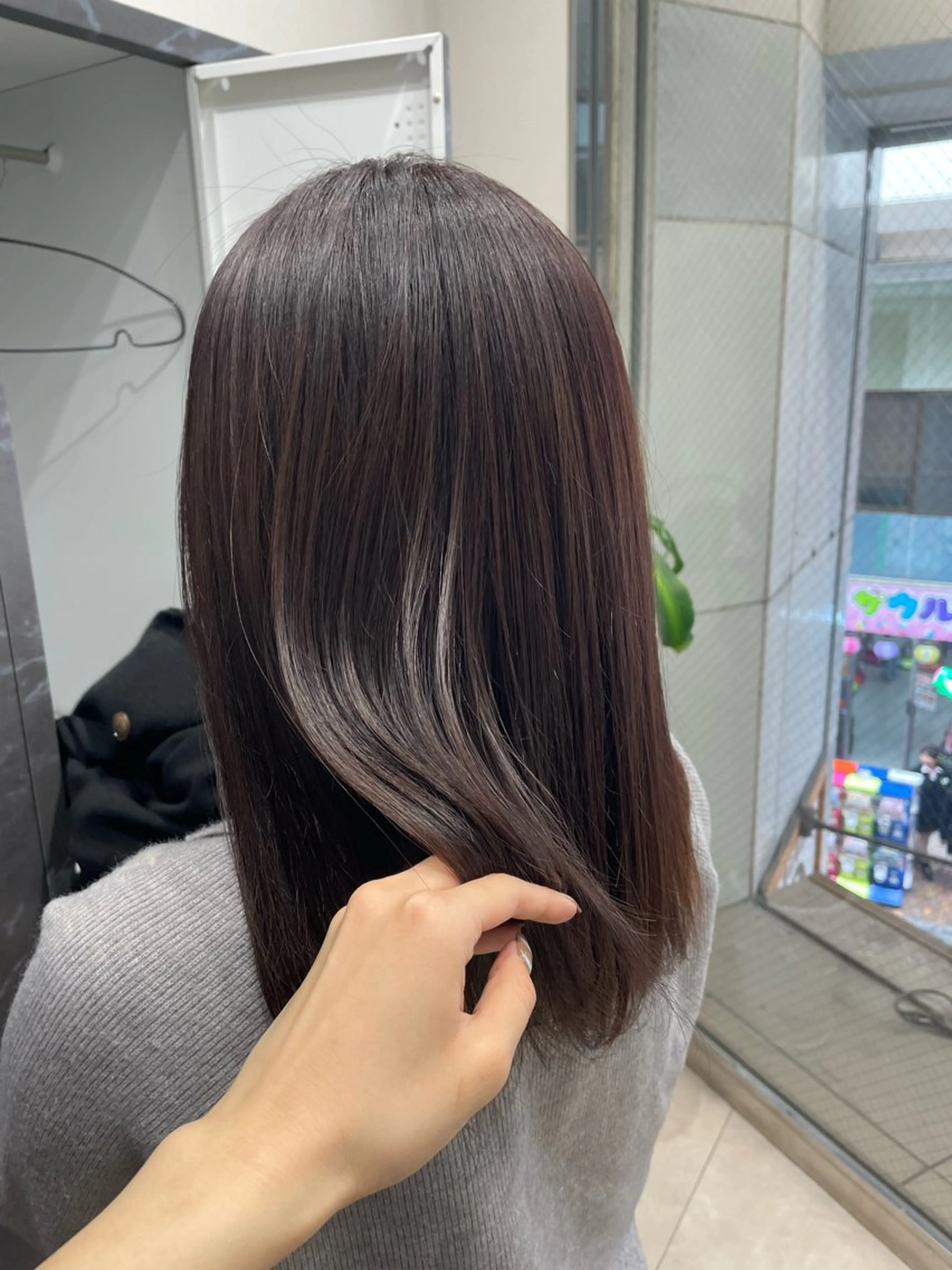 ミディアム カラー ブラウンカラー 透明感カラー ラベンダーカラー ラベンダーブラウン カット ヘアカラー トリートメント 🔆N°大分🔆 ﾜﾀﾅﾍﾞｱｵｲのヘアスタイル