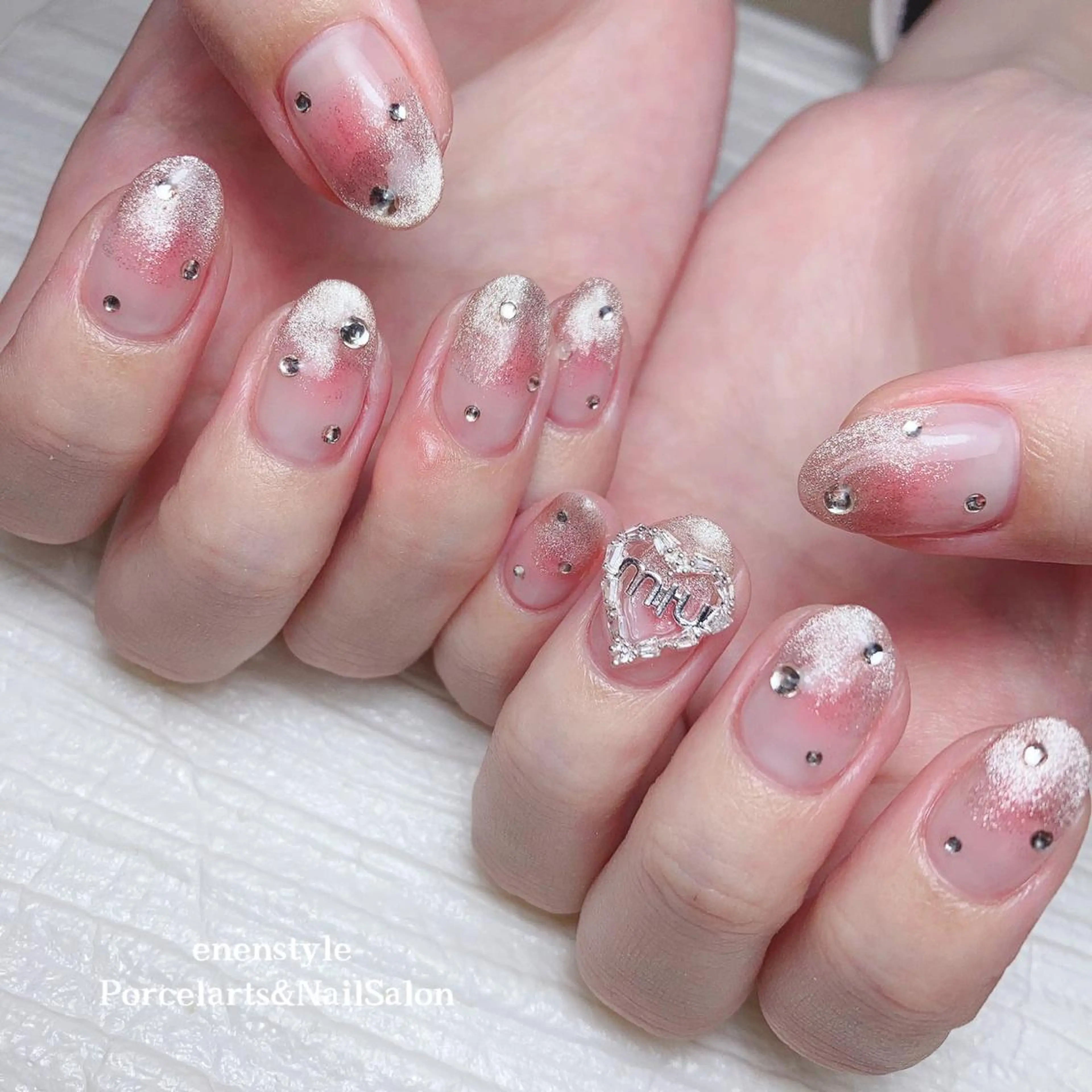 ミディアム ネイル 👑enen style👑のネイルデザイン