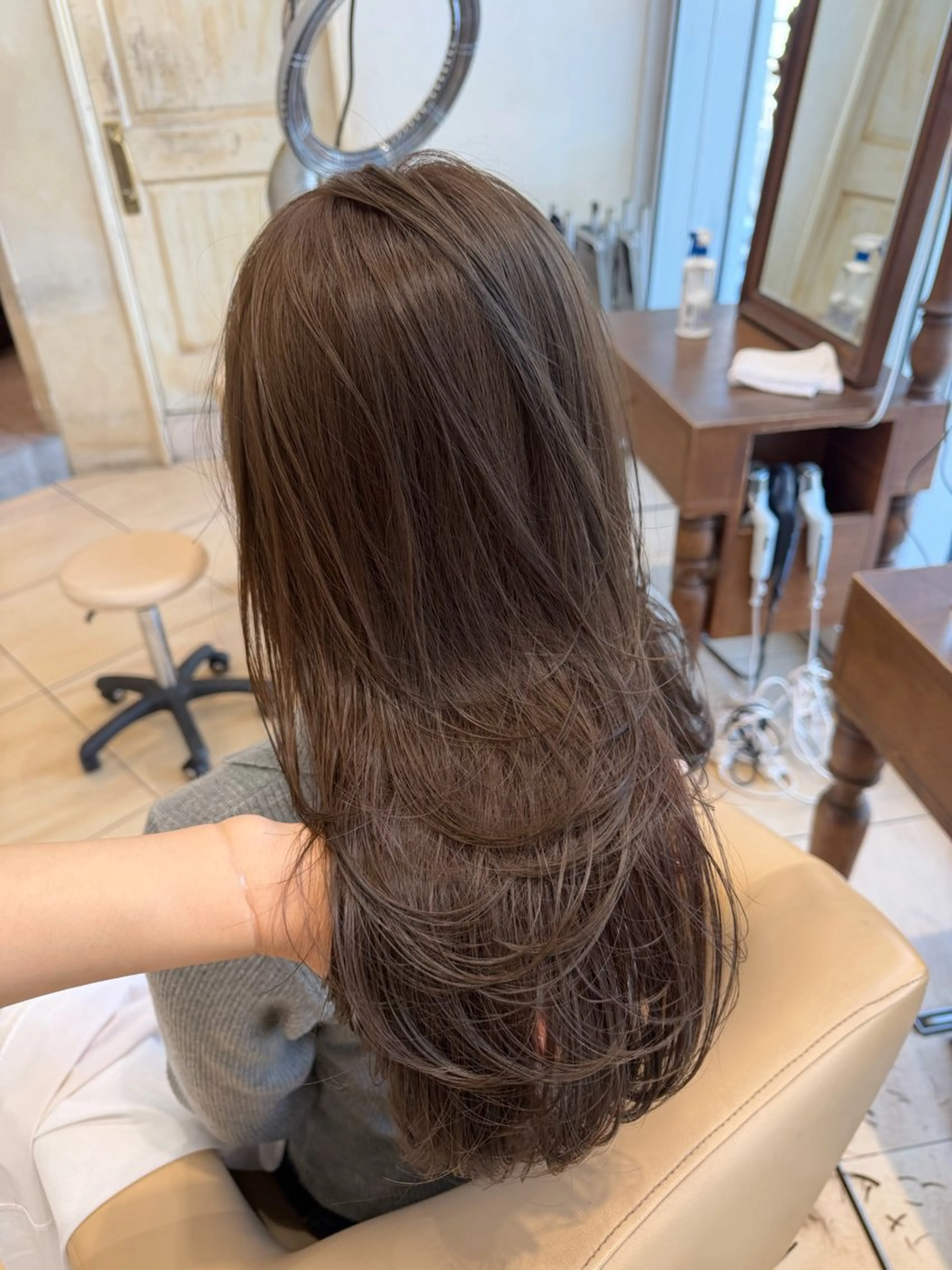 ロング カラー レイヤーカット/ 透明感カラー/カナのヘアスタイル