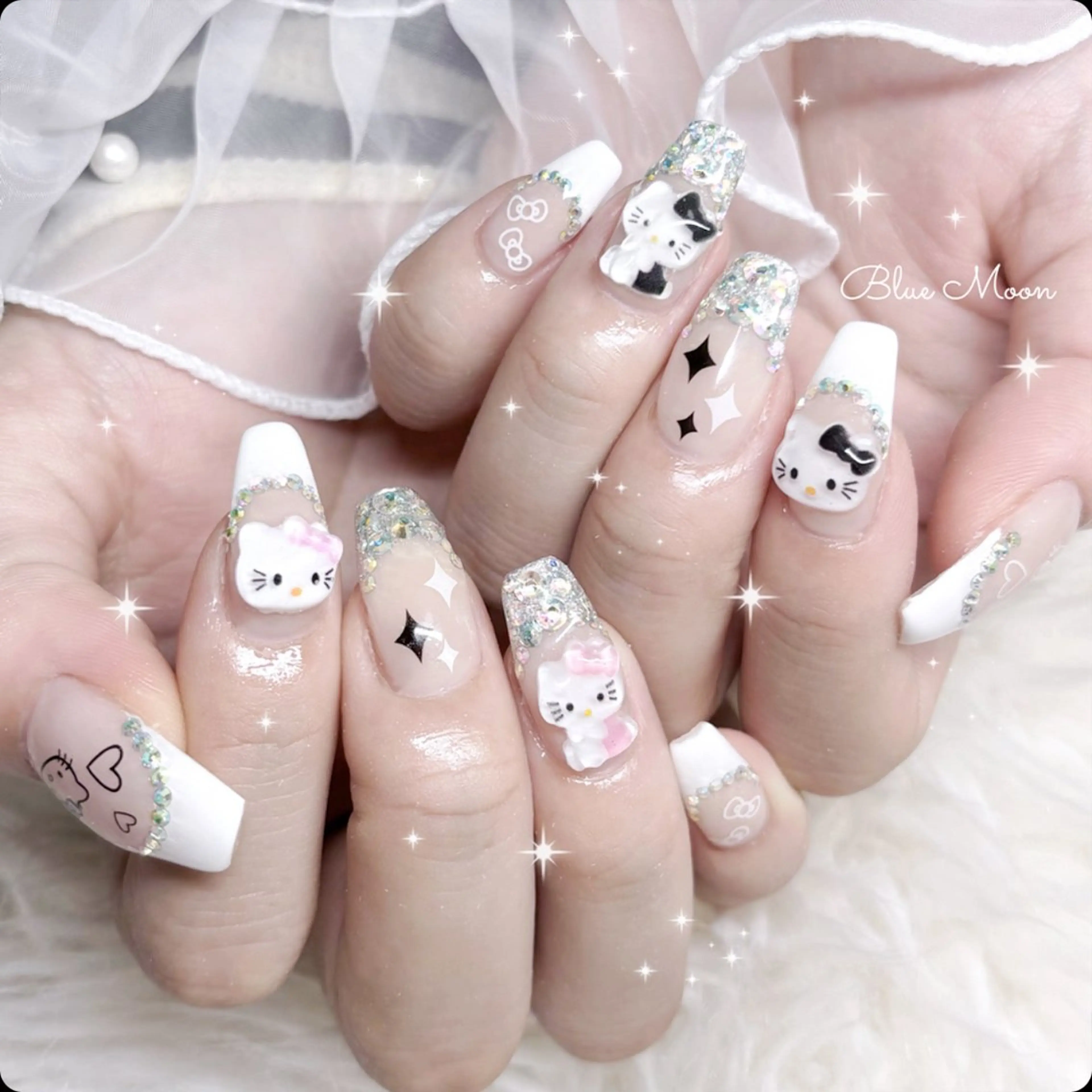 ネイル ハンドネイル フットネイル ハンドケア nail salon Blue Moonのネイルデザイン