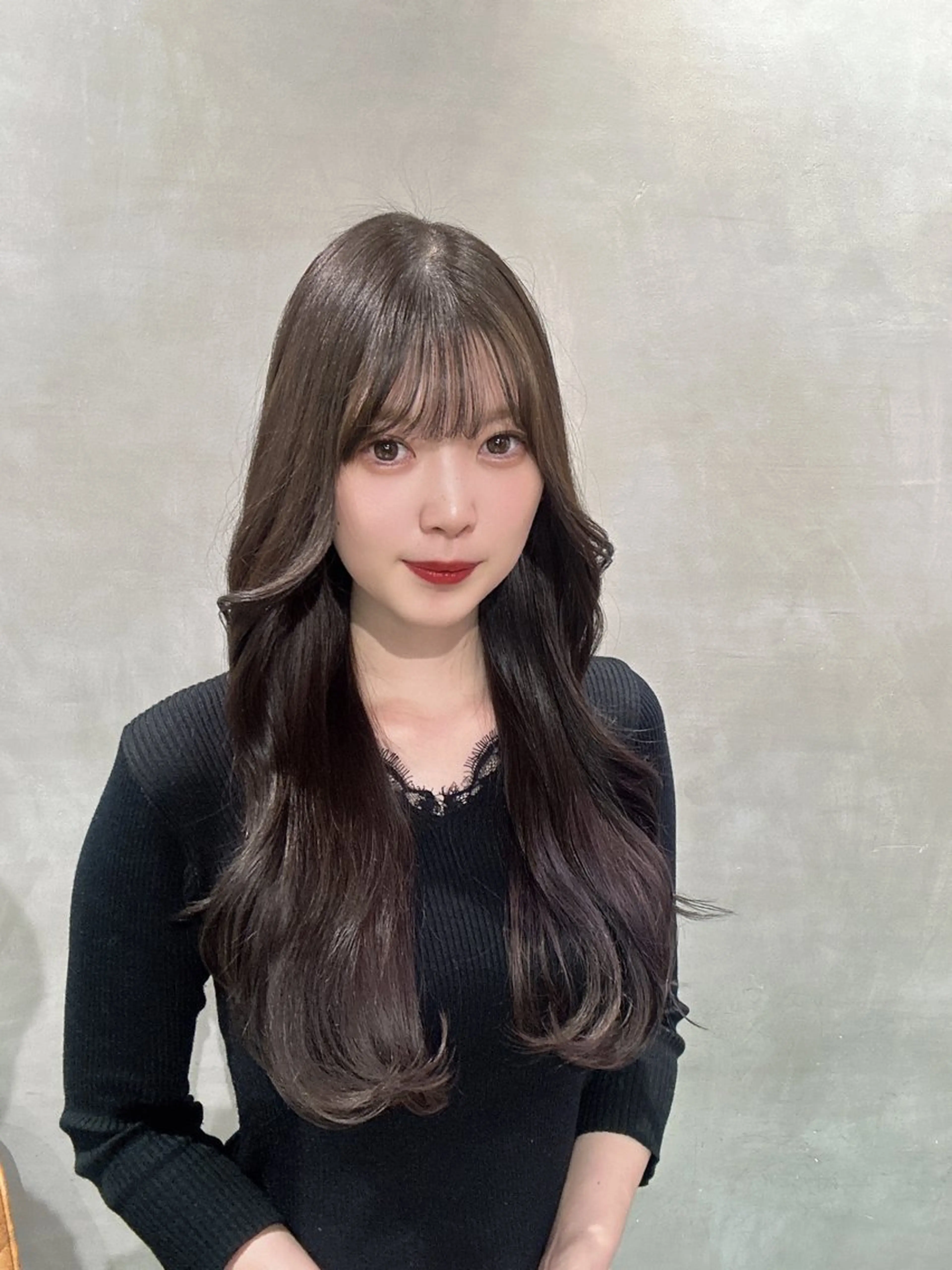 ロング カラー 銀座レイヤーカット ×シースルー前髪のヘアスタイル