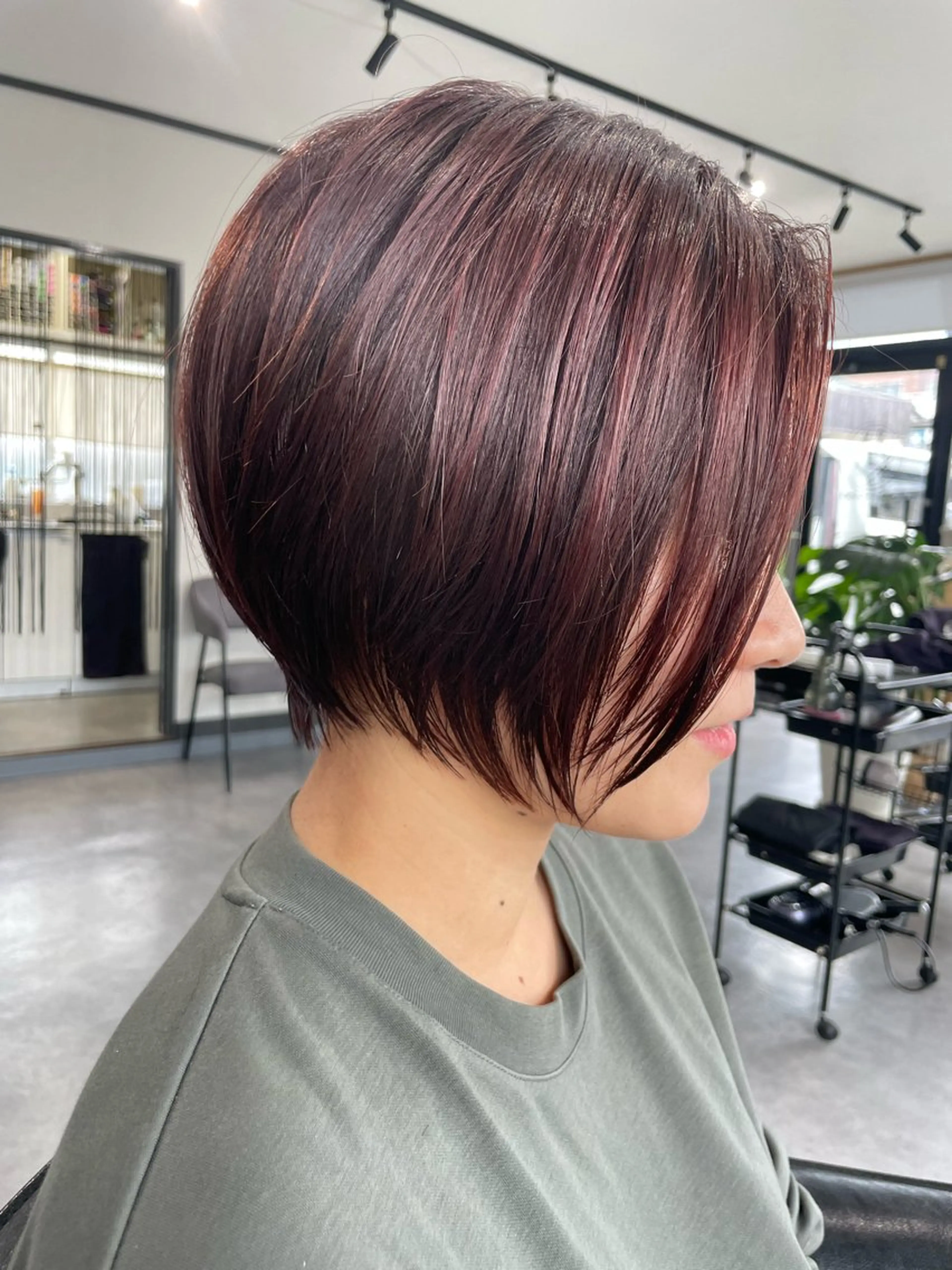 ショート カット ヘアカラー 町田 光瑠のヘアスタイル