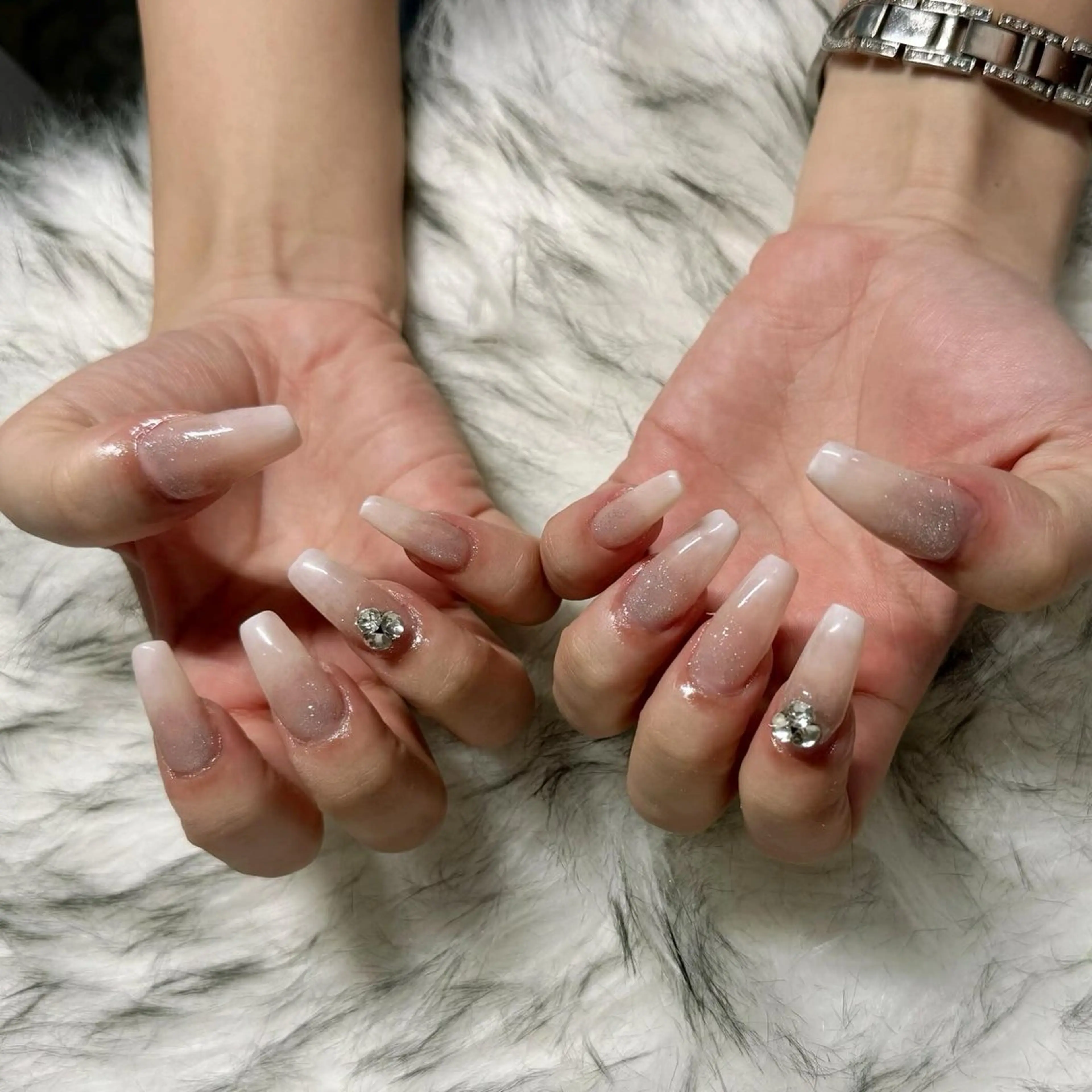 ロング ハンドネイル mao .のネイルデザイン