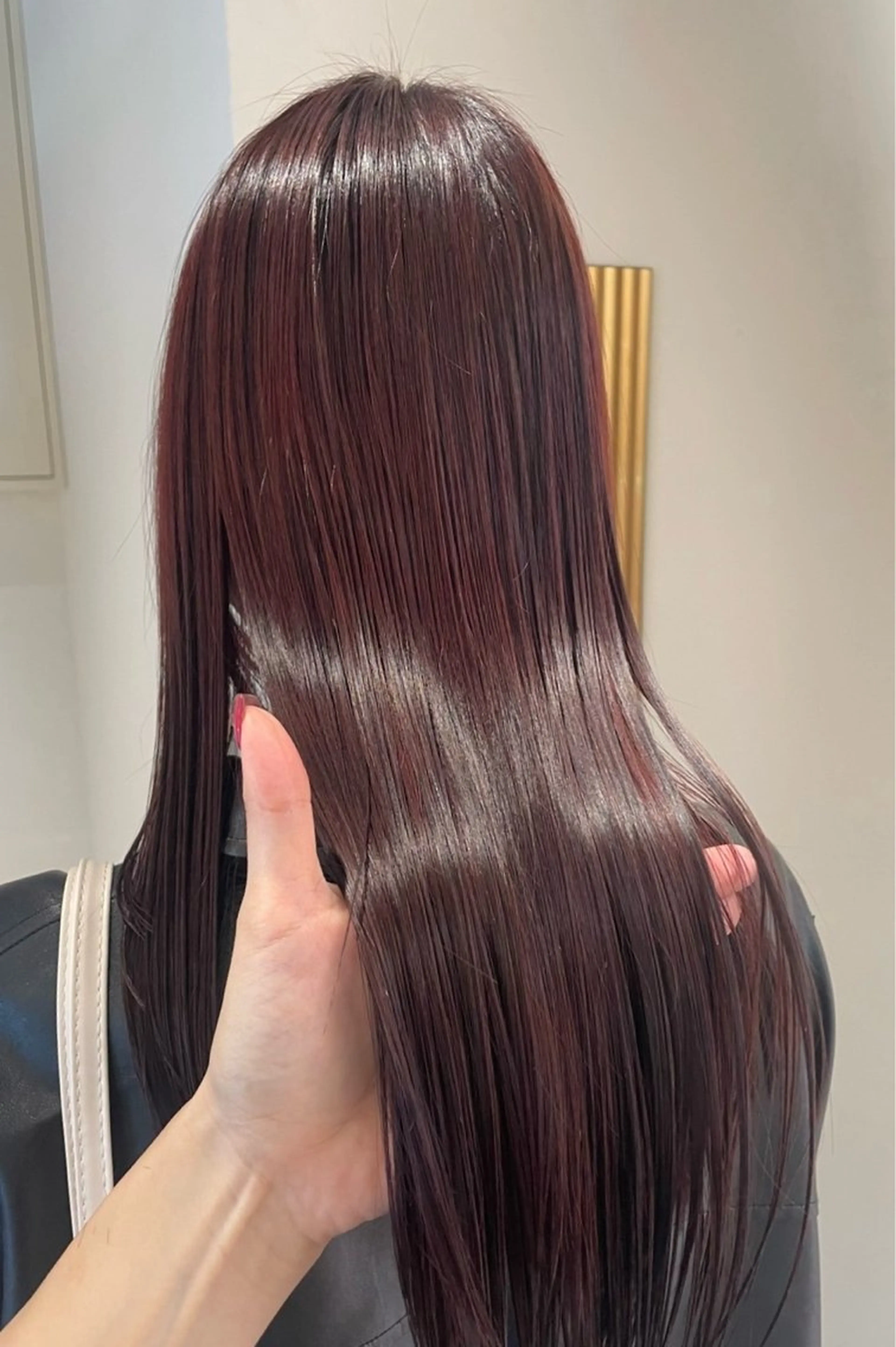 ロング カット 縮毛矯正 トリートメント Nana/透けカラー ×似合わせカットのヘアスタイル