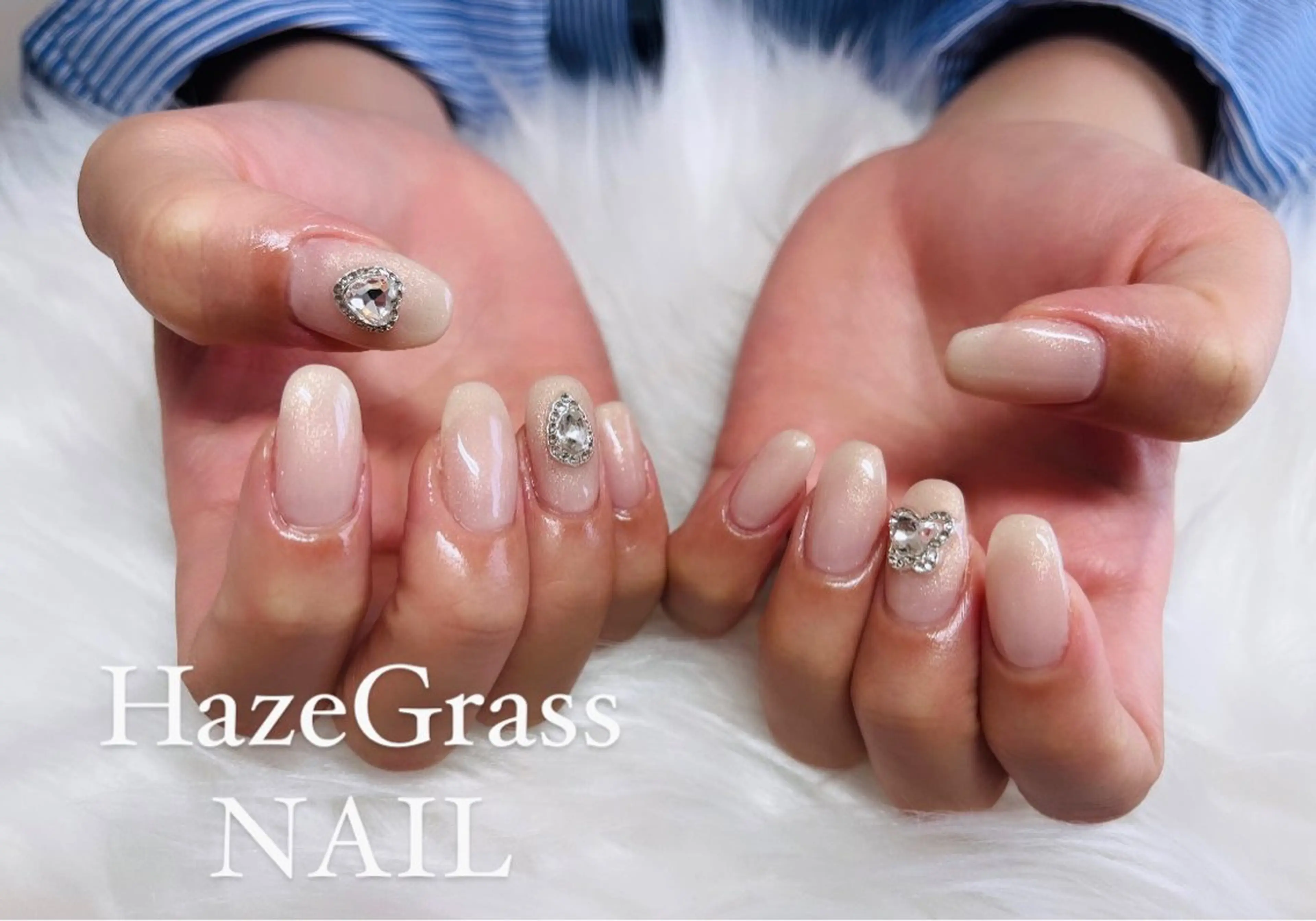 ネイル ラメ(グリッター) ワンカラーネイル シルバー シンプルネイル ハンドネイル HazeGrass NAILのネイルデザイン