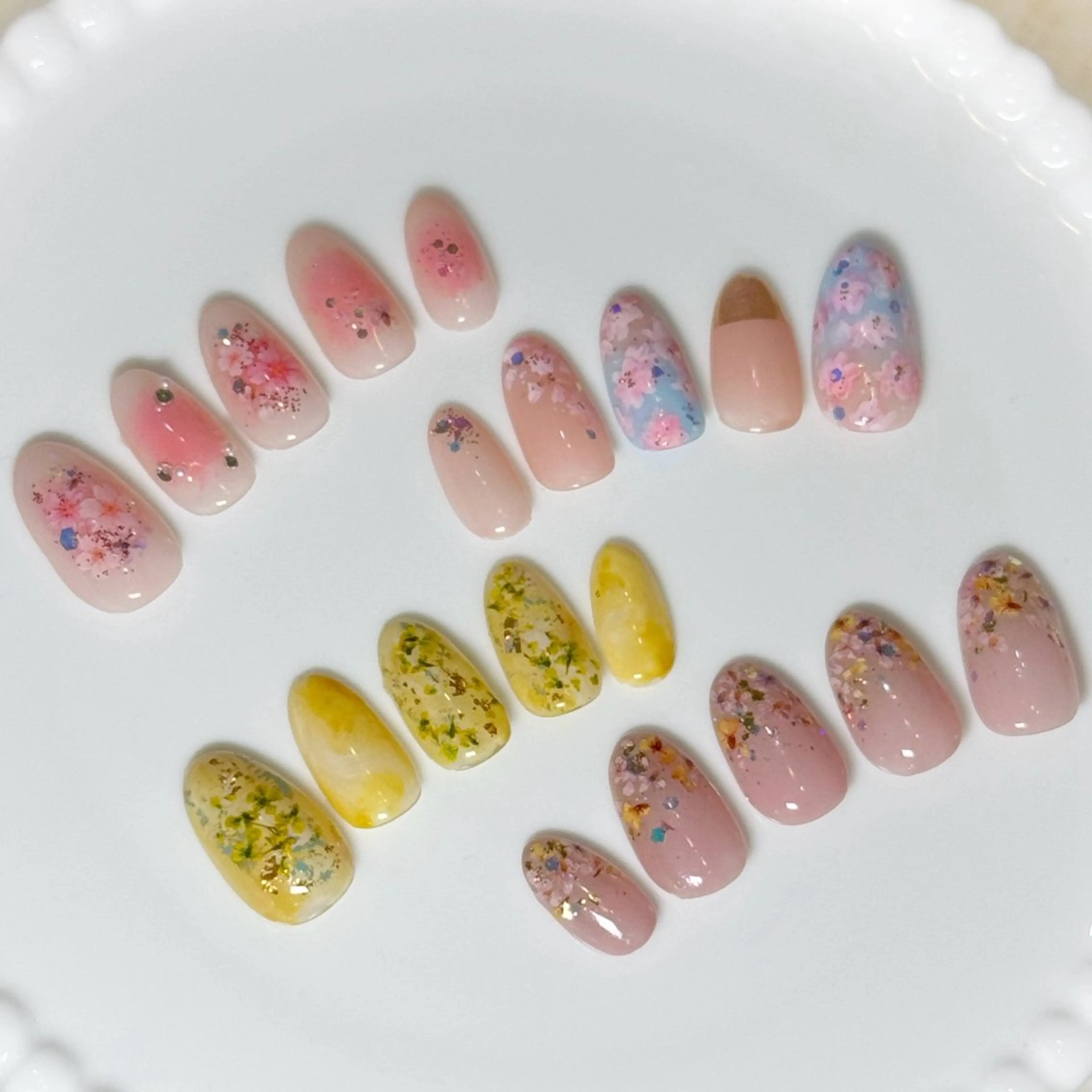 ネイル glossnail MIKIのネイルデザイン