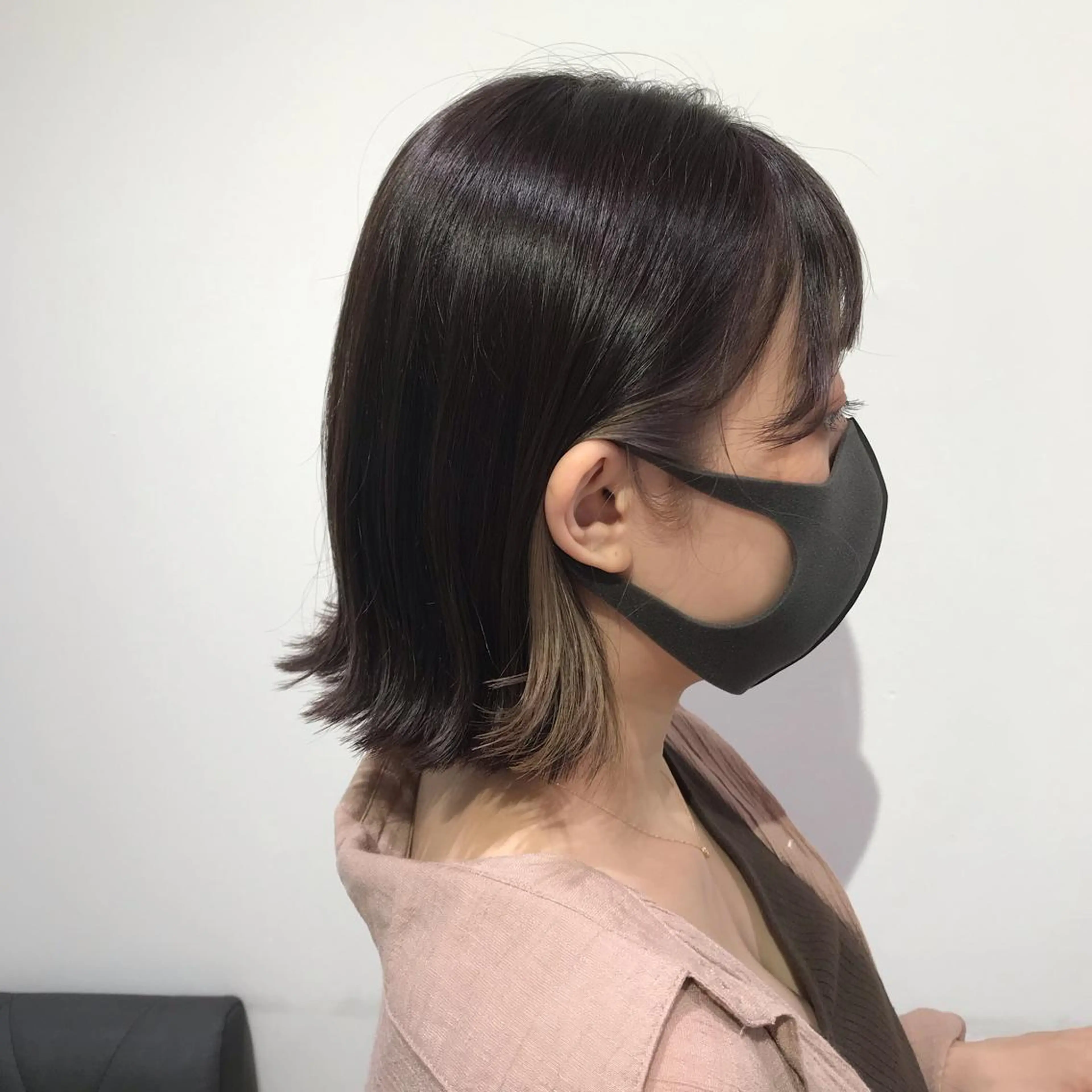 ミディアム カラー ベージュカラー イヤリングカラー ボブ ヘアカラー トリートメント 【暖色カラー特化】 中山由梨のヘアスタイル