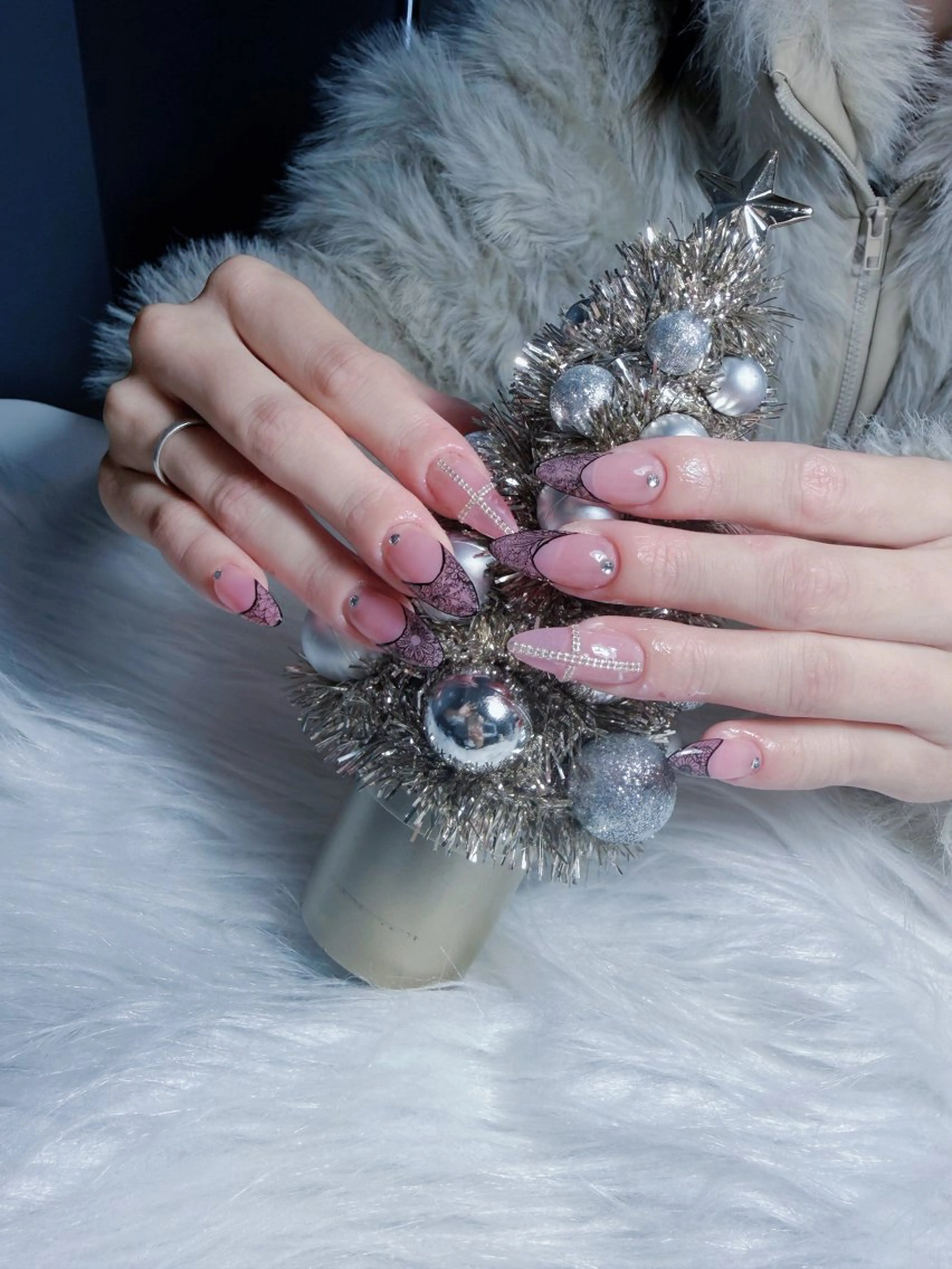 ネイル アートネイル フラッシュネイル ジェルネイル キラキラネイル ニュアンスネイル ハンドネイル Kitty Nailのネイルデザイン