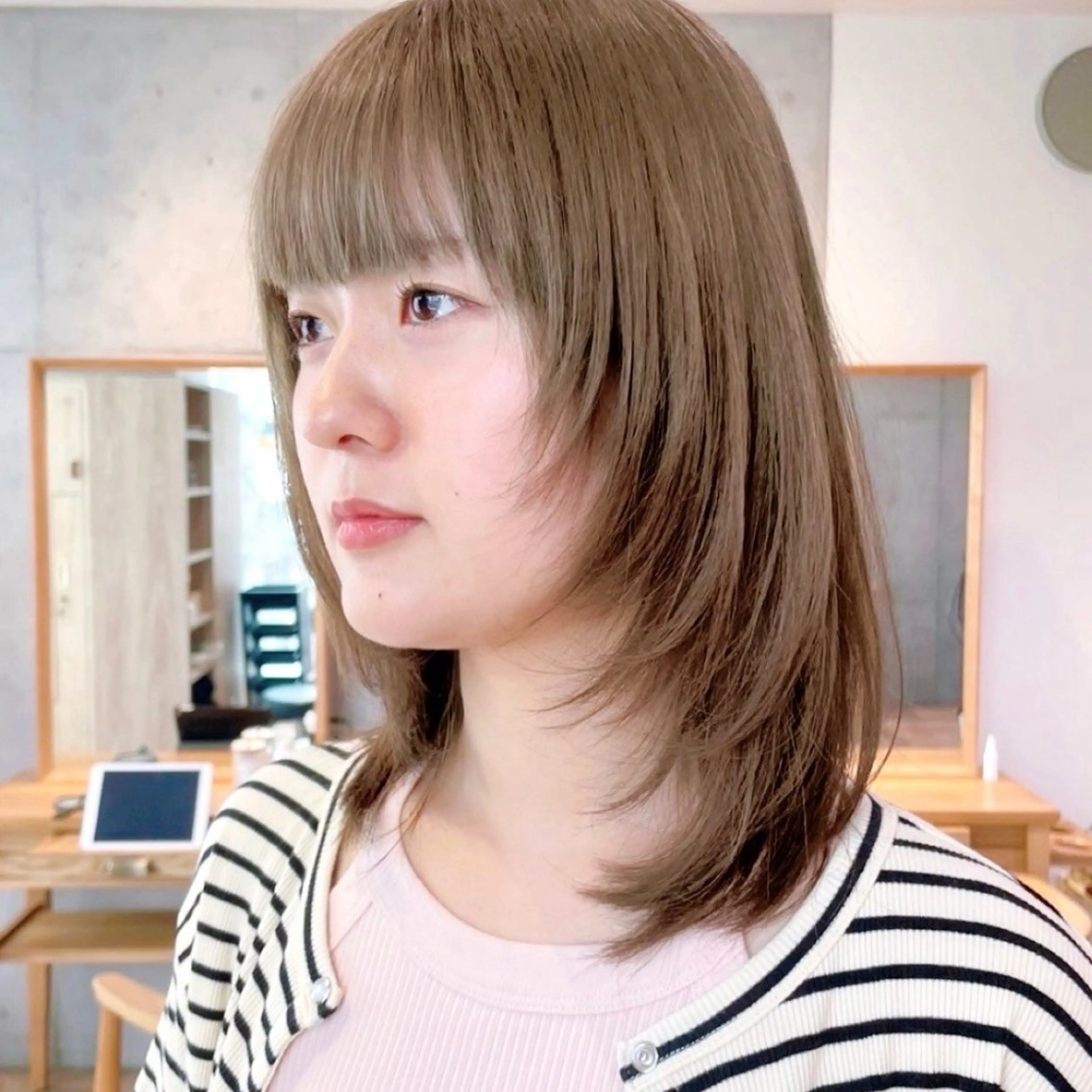 ミディアム レイヤーカット トリートメント Say.Ree所属・🐣Say.ree ひらいで ななみ🐣のヘアスタイル