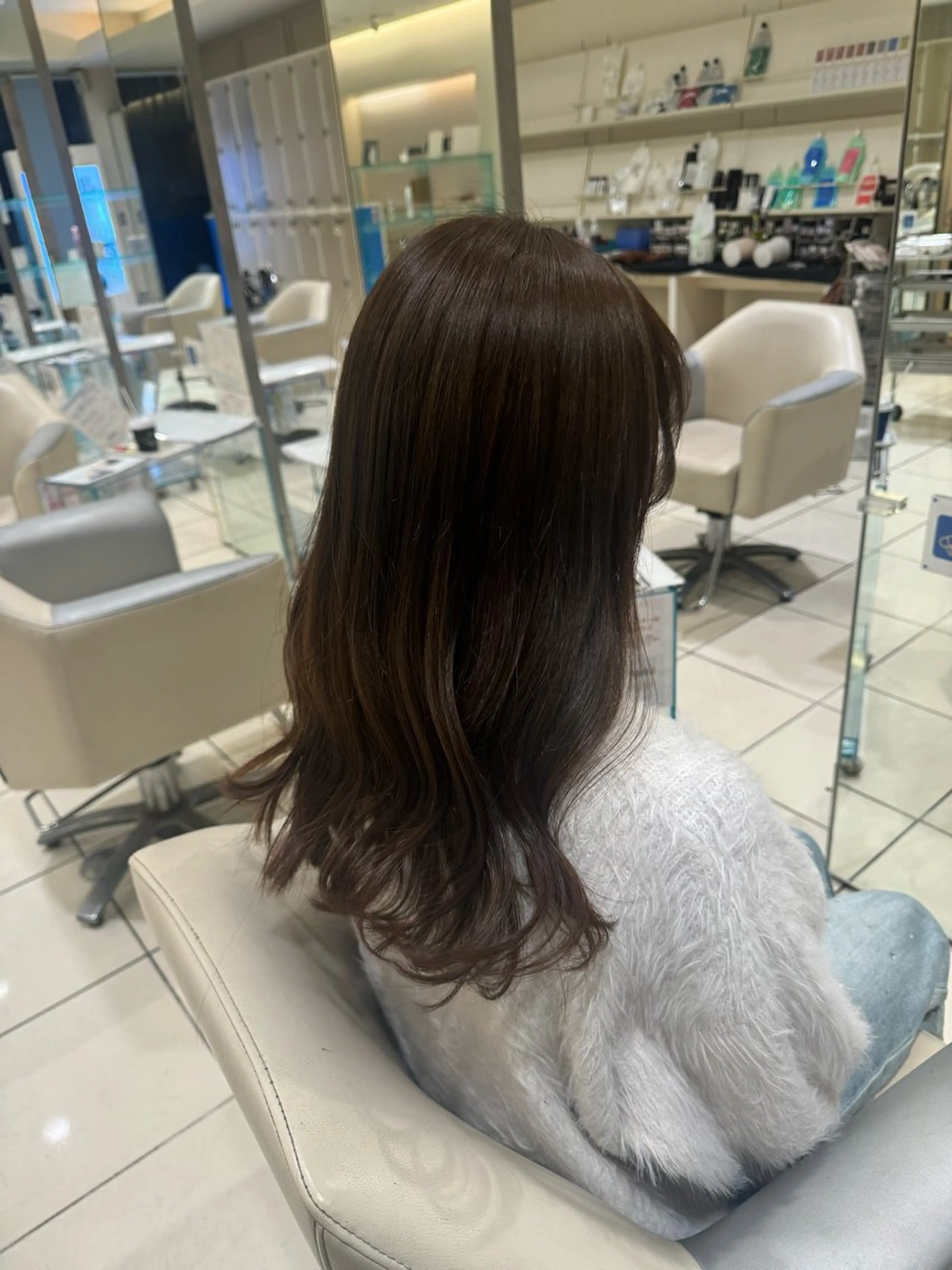 カラー ブラウン艶カラー / mizuki🎀のヘアスタイル