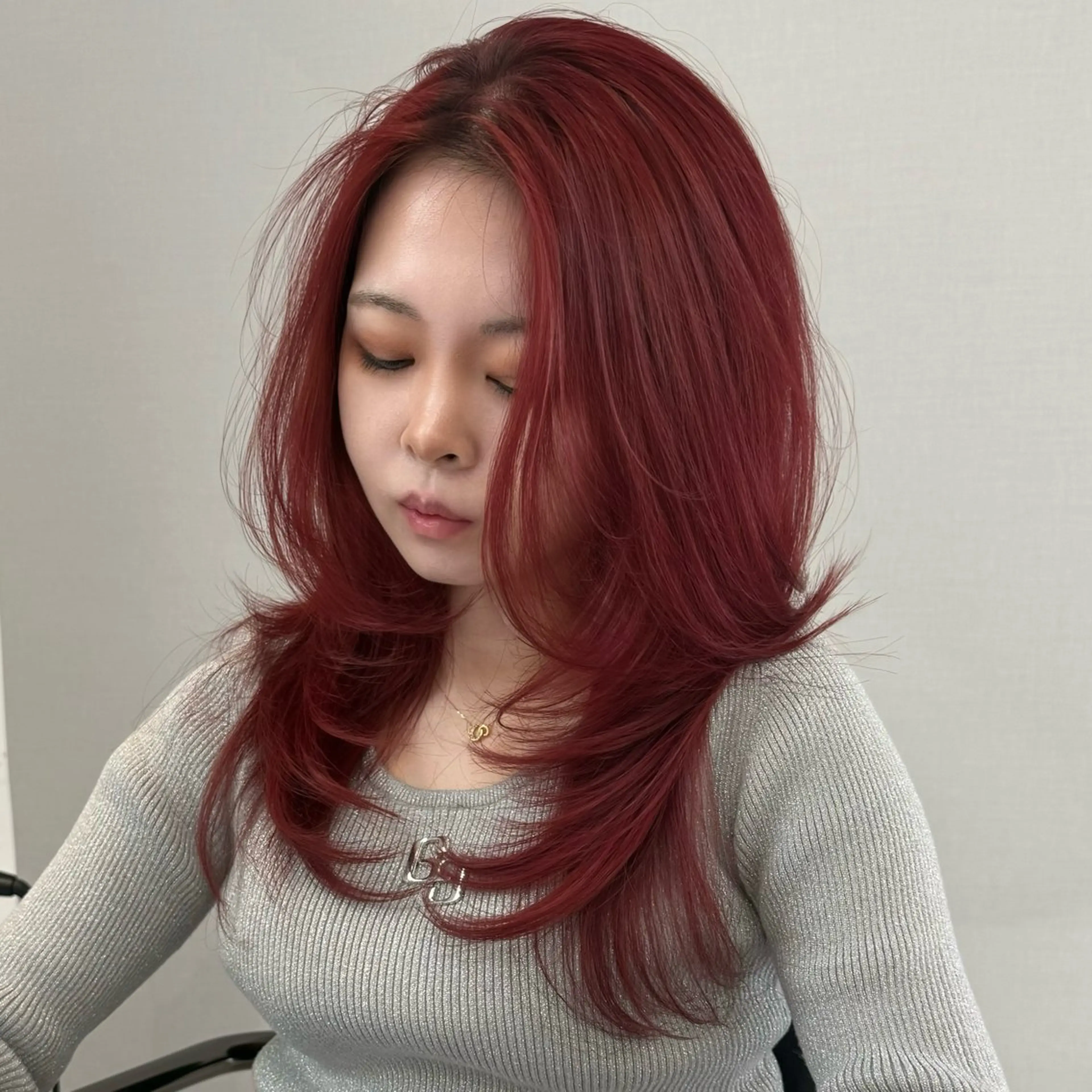 セミロング レイヤーカット カット ヘアカラー 鍋田/ vivie/ 縮毛矯正／レイヤーのヘアスタイル