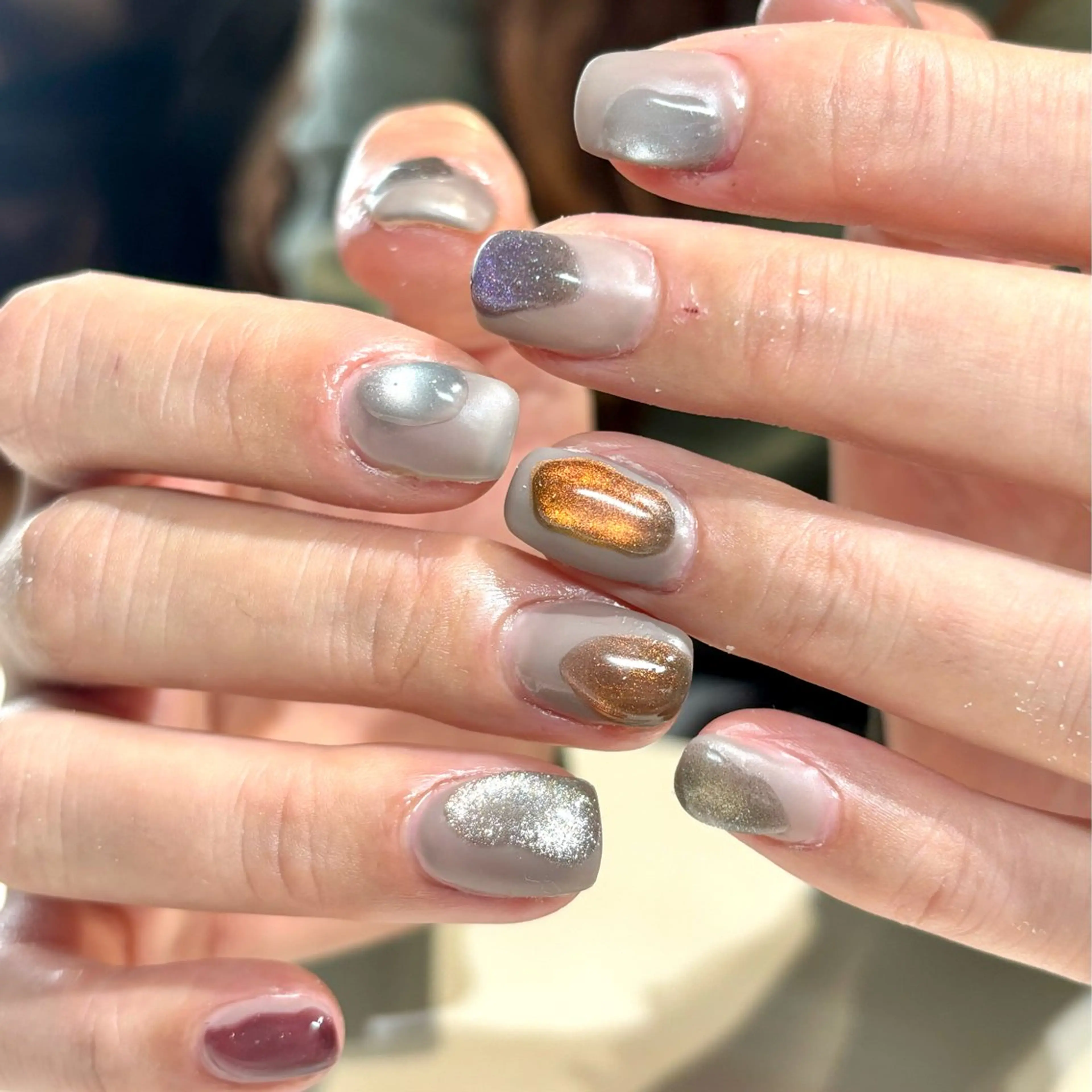 ネイル フットネイル フレンチネイル ジェルネイル グラデーション マグネットネイル misa🫧ナチュラ ル縮毛矯正/髪質改善のヘアスタイル