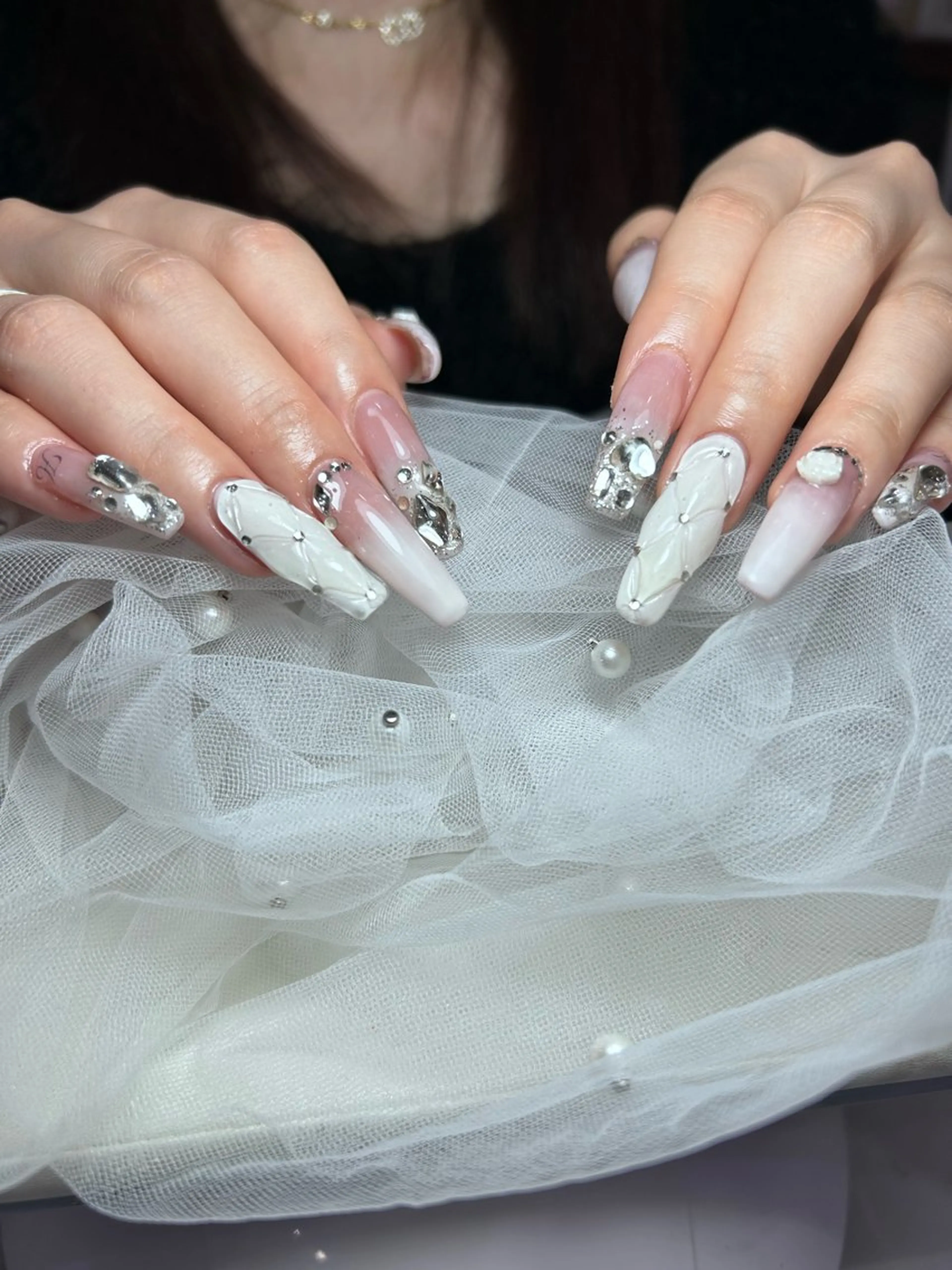 ネイル キラキラネイル ハンドネイル Raby 浅草店所属・raby KESAMIのネイルデザイン