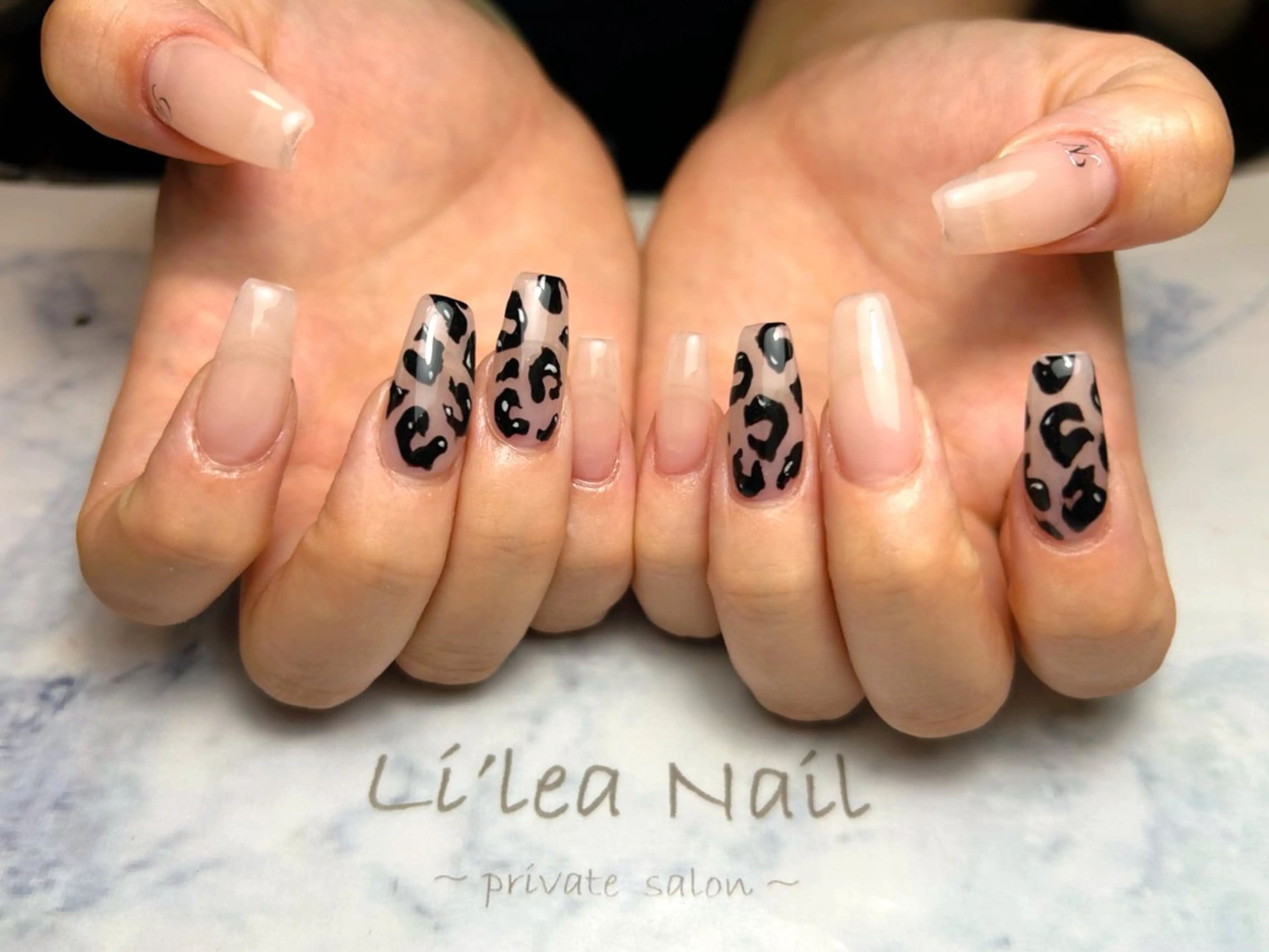 ネイル ハンドネイル Li'leaNail AINAのネイルデザイン