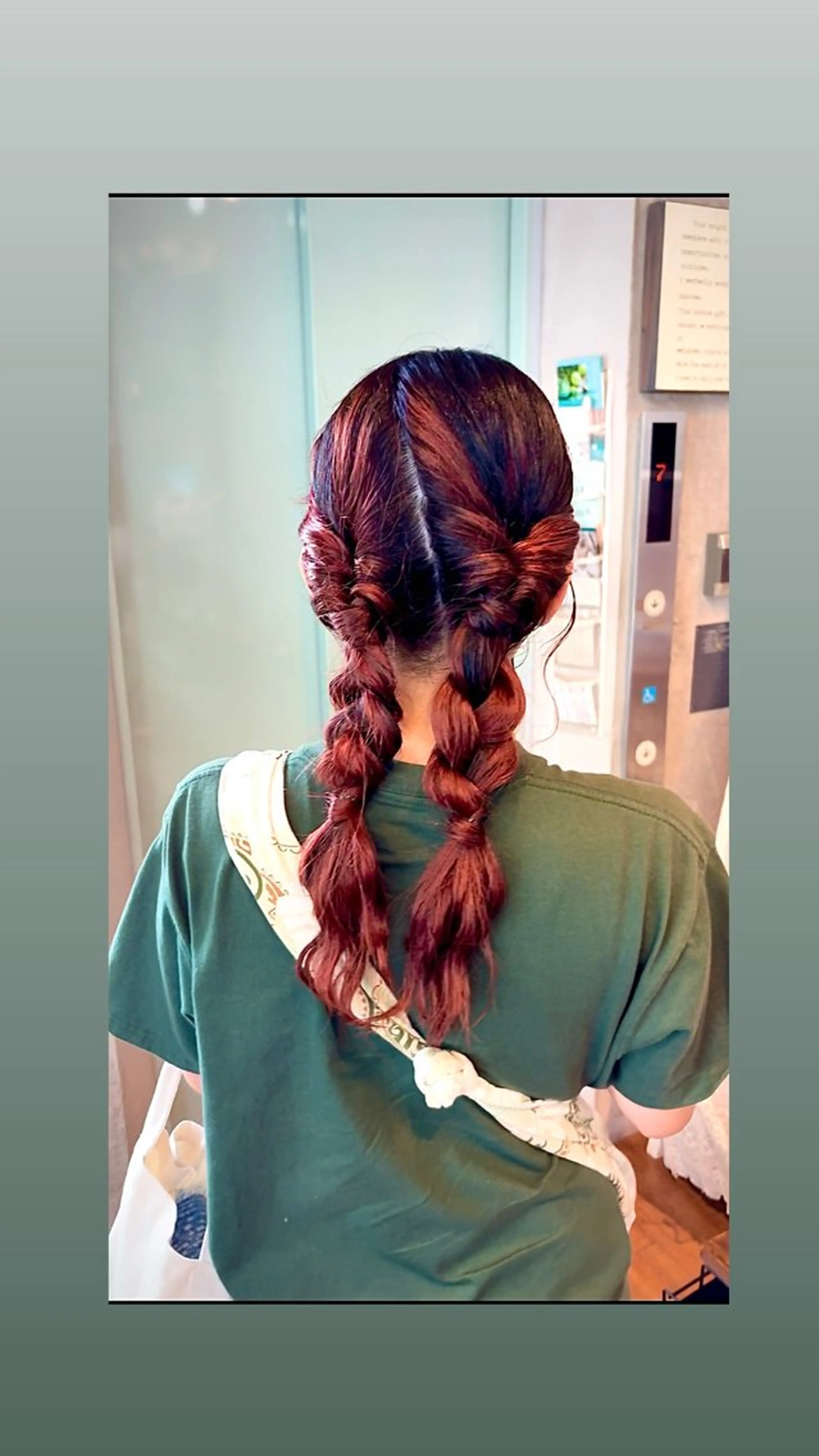 ロング カラー ブリーチ レッドカラー ヘアカラー ドアベルヘアリビング所属・加藤志保 🎗️🫧モデル募集のヘアスタイル