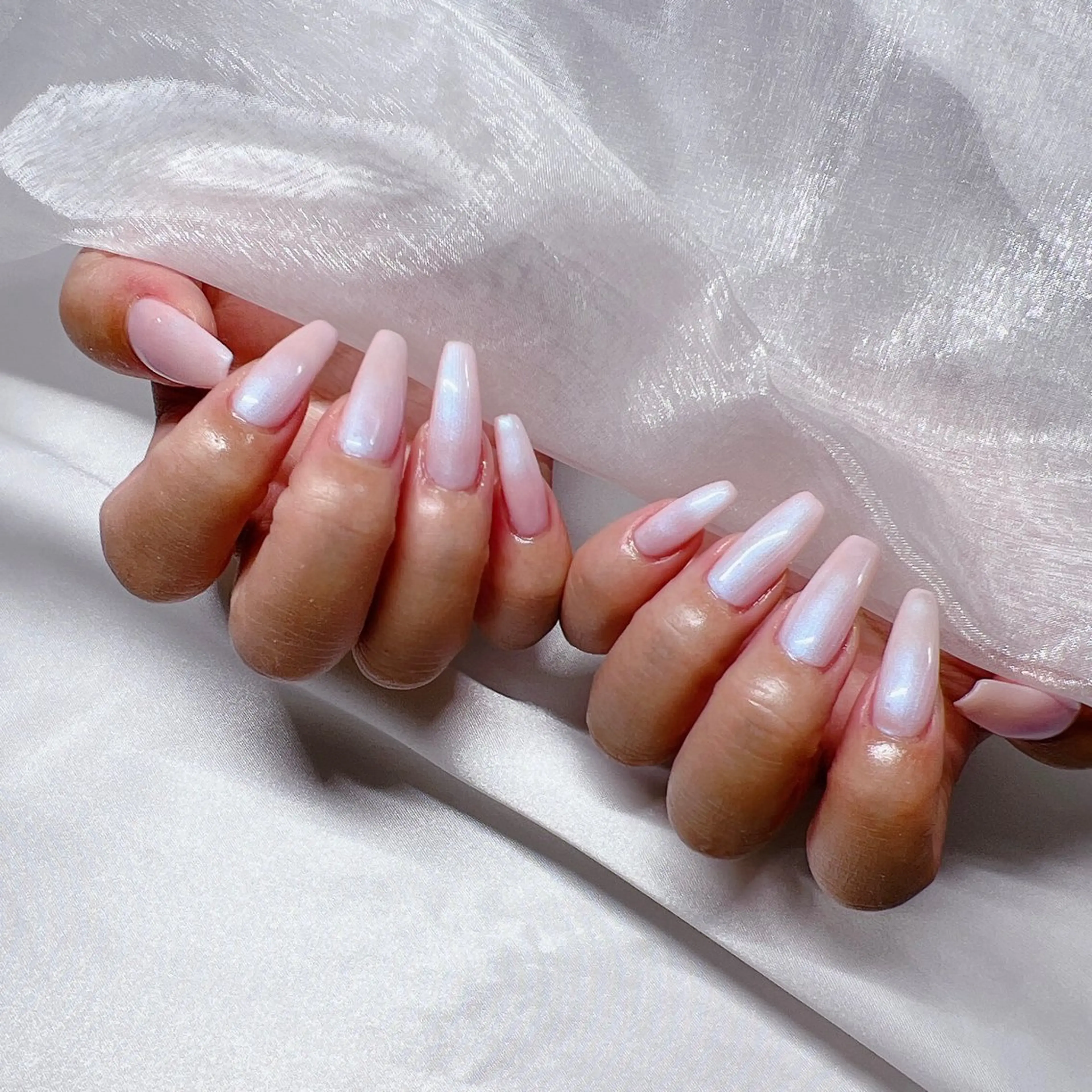 ネイル ジェルネイル 韓国ネイル マグネットネイル 持ち込み ニュアンスネイル ハンドネイル -nail salon-Reward所属・nail salon Rewardのネイルデザイン