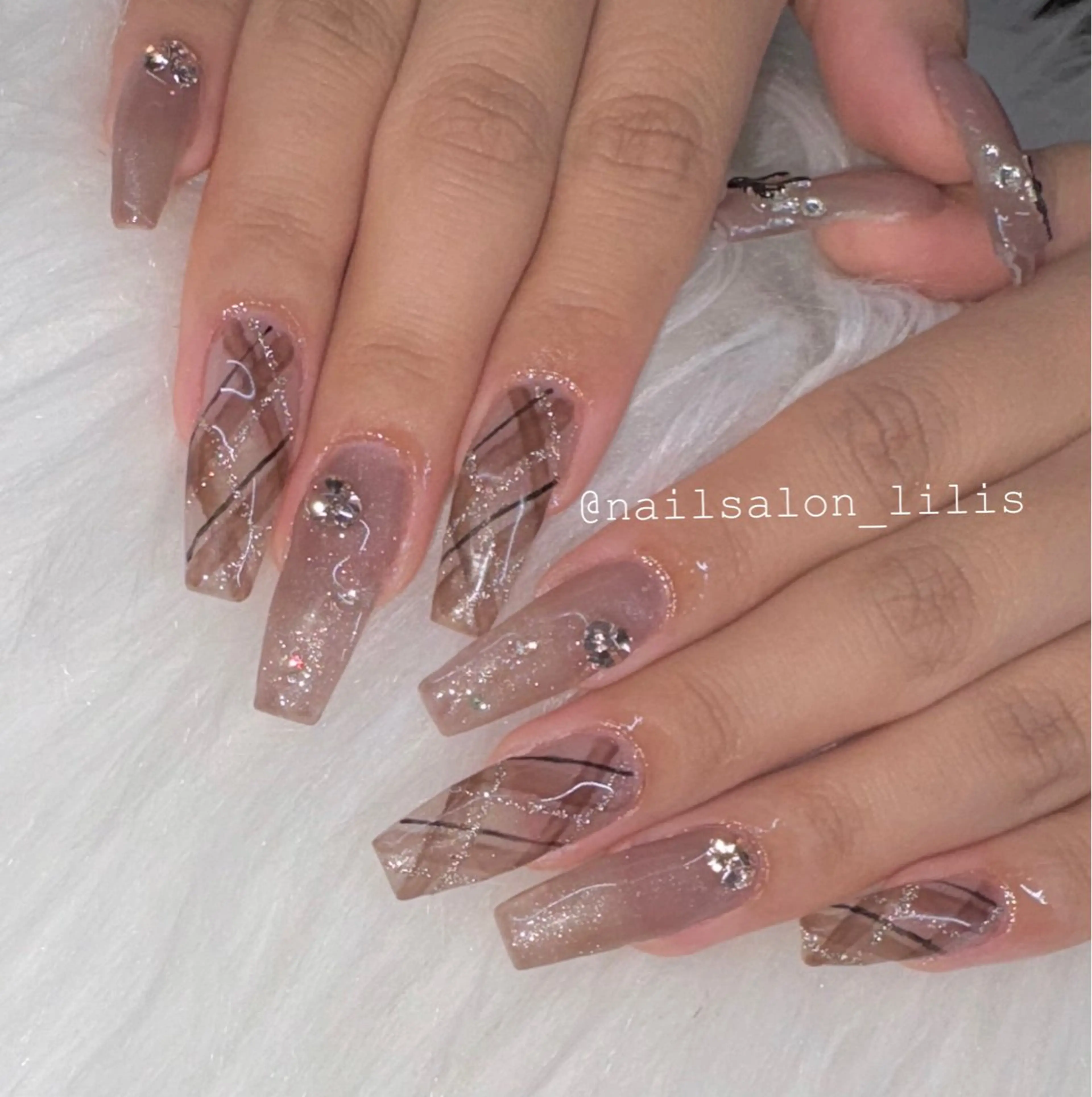 ネイル ハンドネイル nailsalon Lilisのネイルデザイン