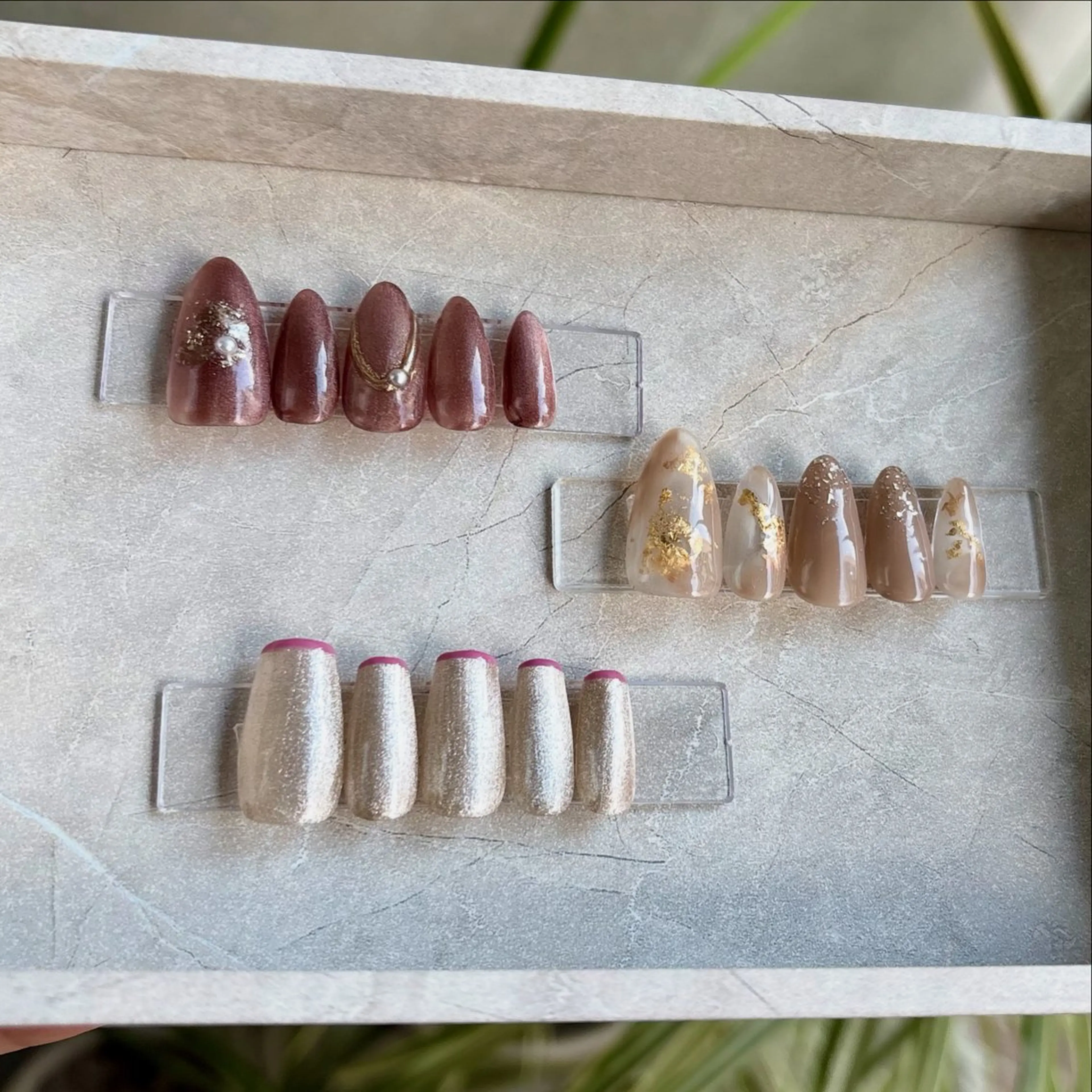 ネイル ハンドネイル 羽兼 楓夏の眉毛・アイブロウイメージ