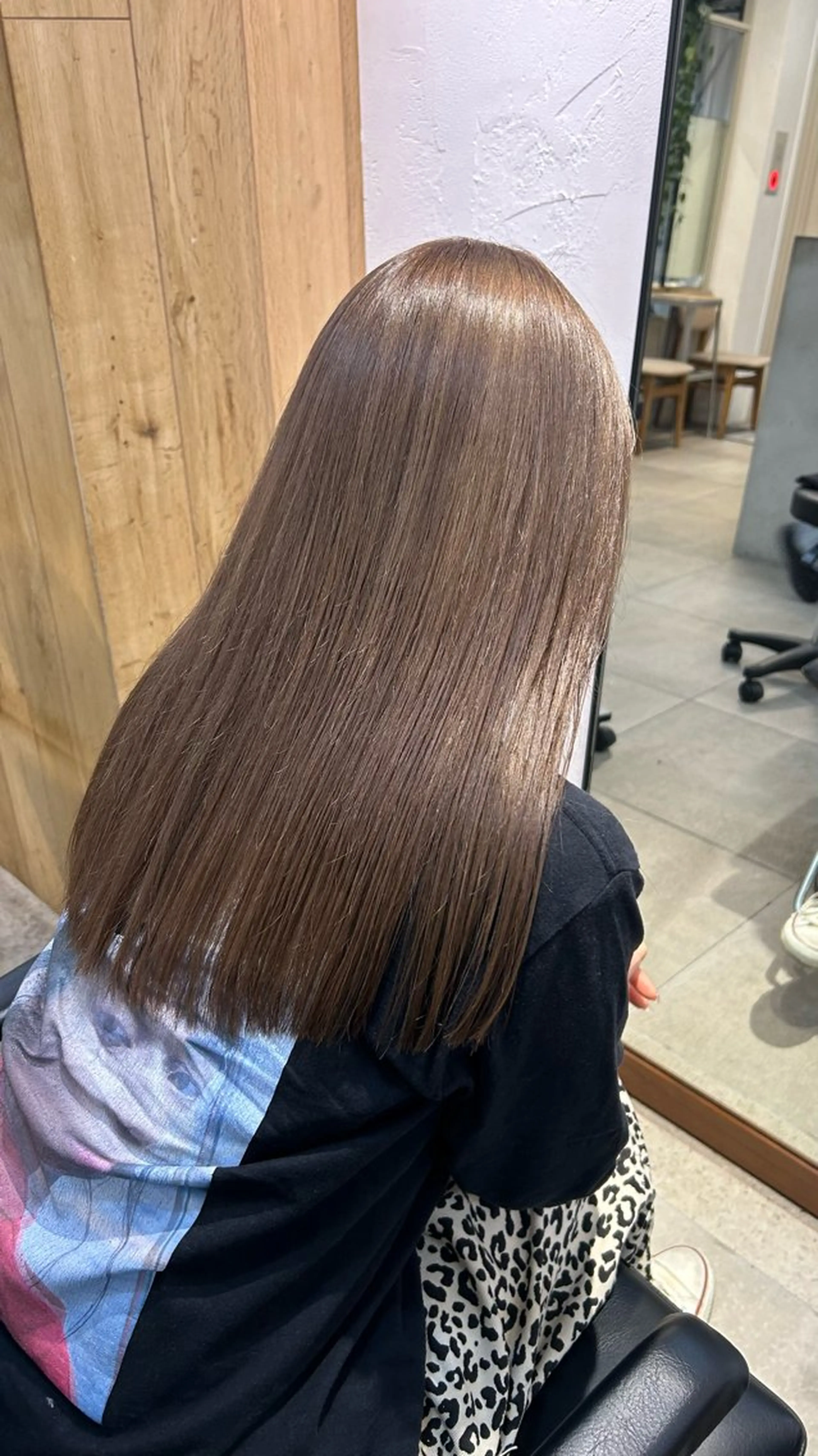 セミロング トリートメント ヘッドスパ じゅわっと暖色カラー 🍊Moemiのヘアスタイル