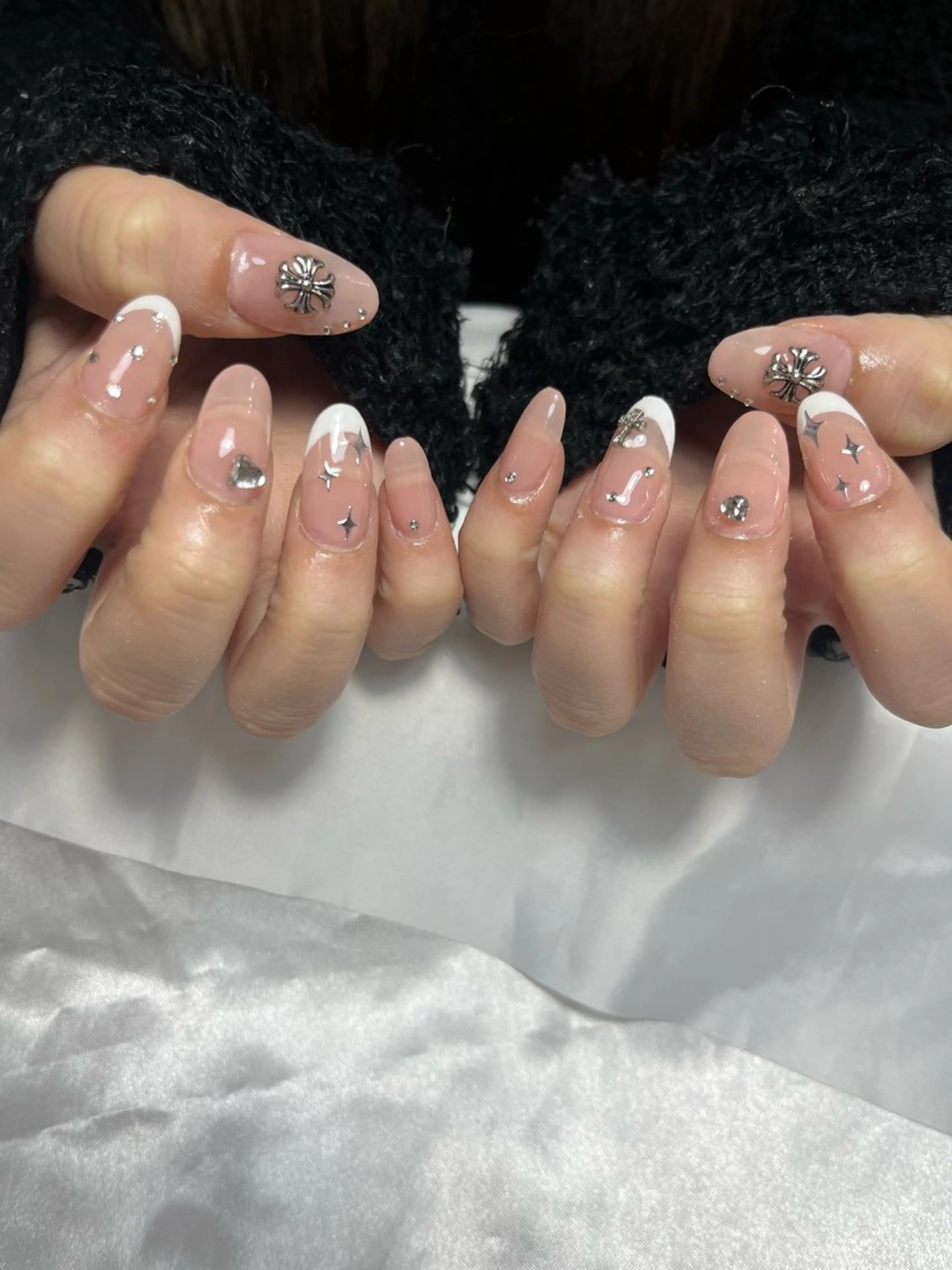 ネイル フレンチネイル ロングネイル 持ち込み ネイリスト 未來のネイルデザイン