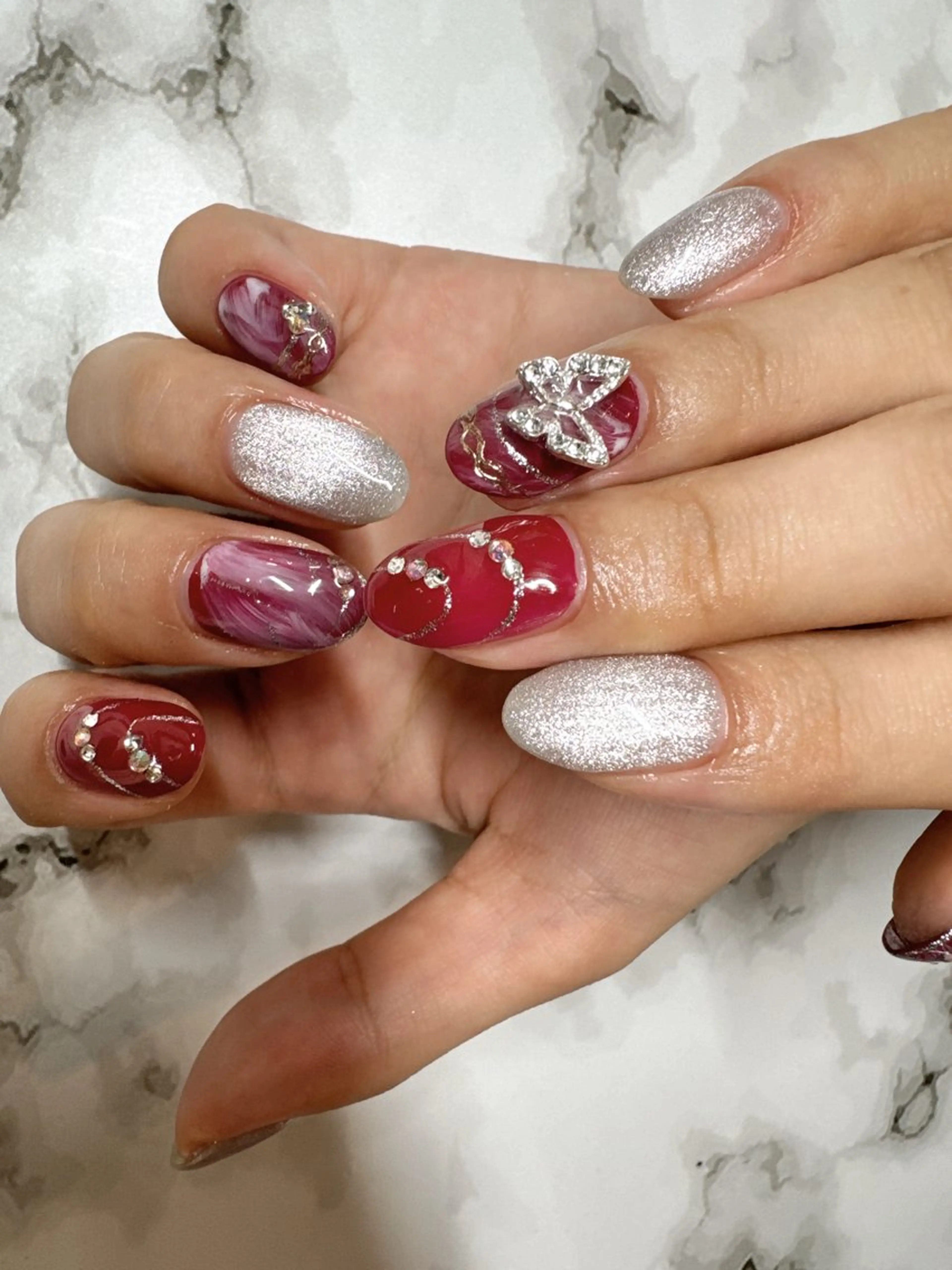 ネイル Odon Beauty  nail  salon所属・VIP TRENDYのネイルデザイン