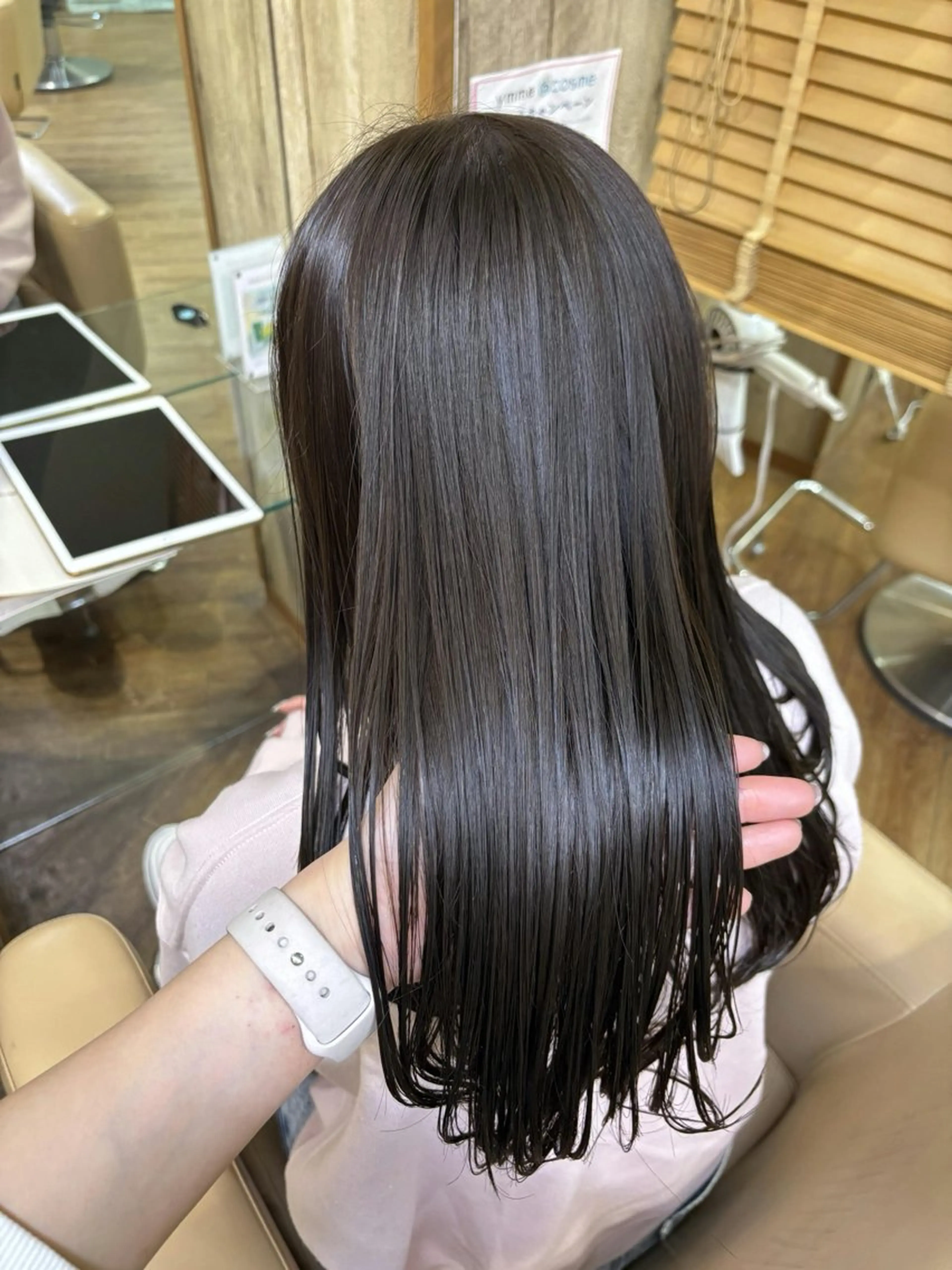 ロング カラー KUREA /ブリーチ・艶髪モテのヘアスタイル